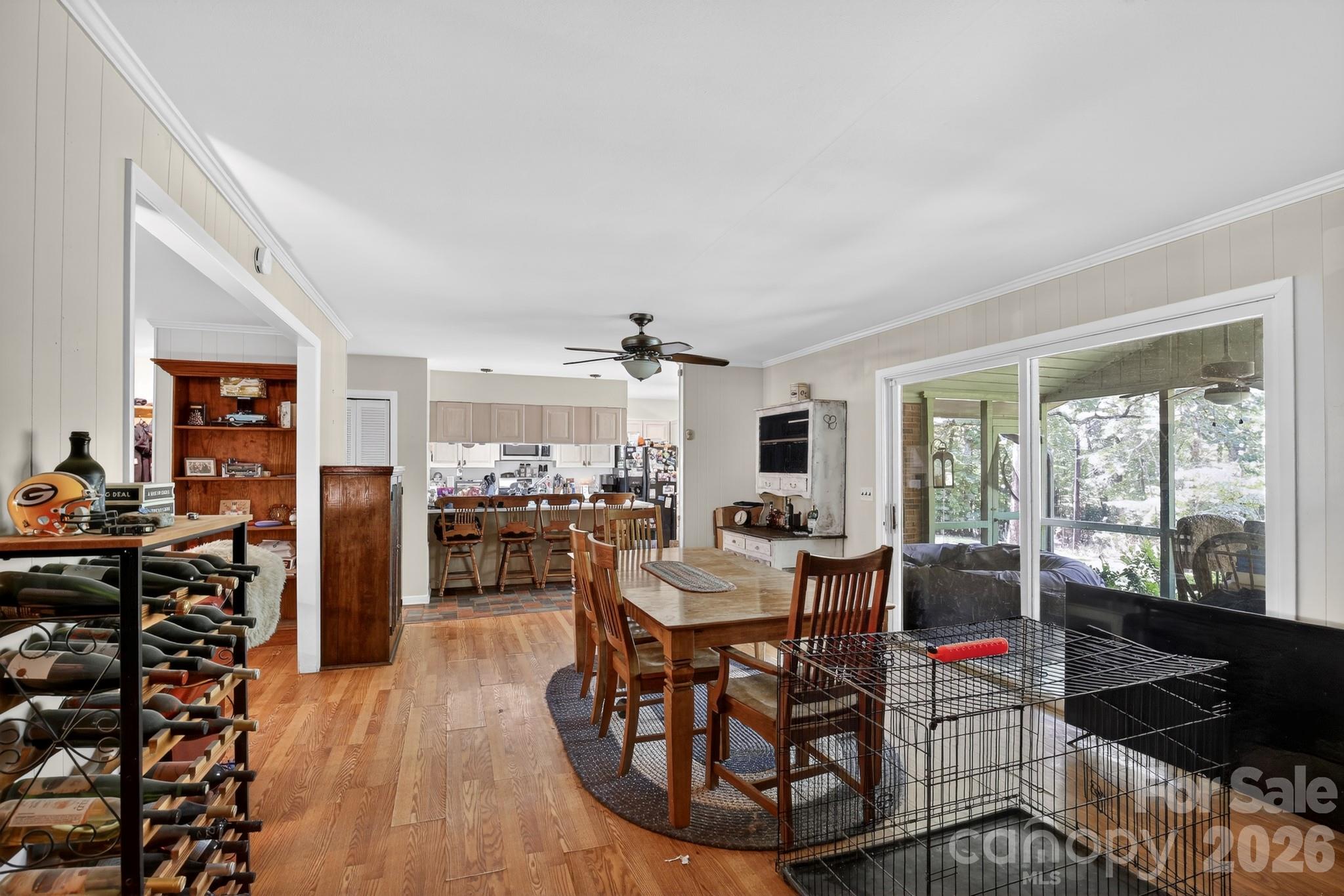186 Catherine Drive — Columbus