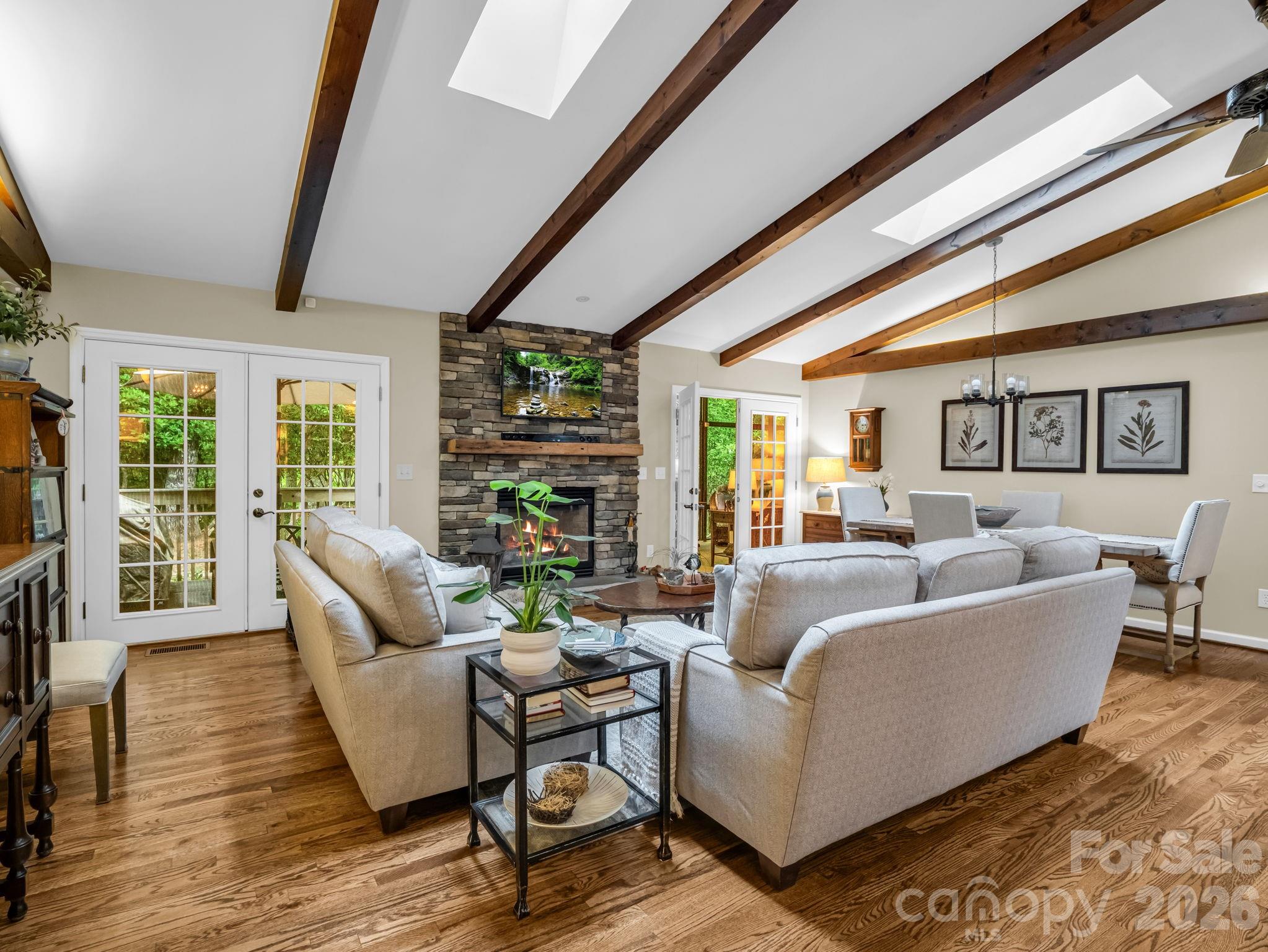 558 Middle Connestee Trail — Brevard