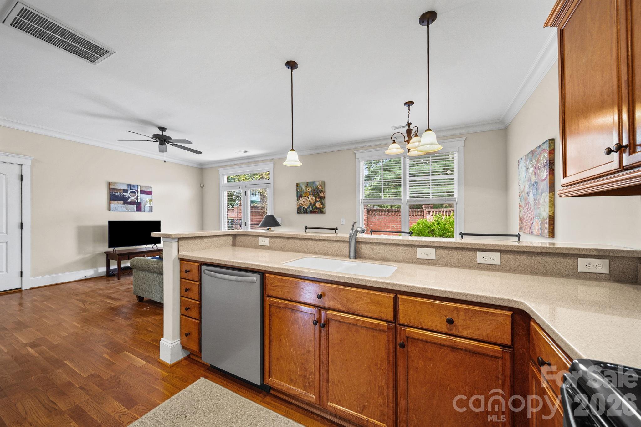 718 Kingsley Way — Belmont