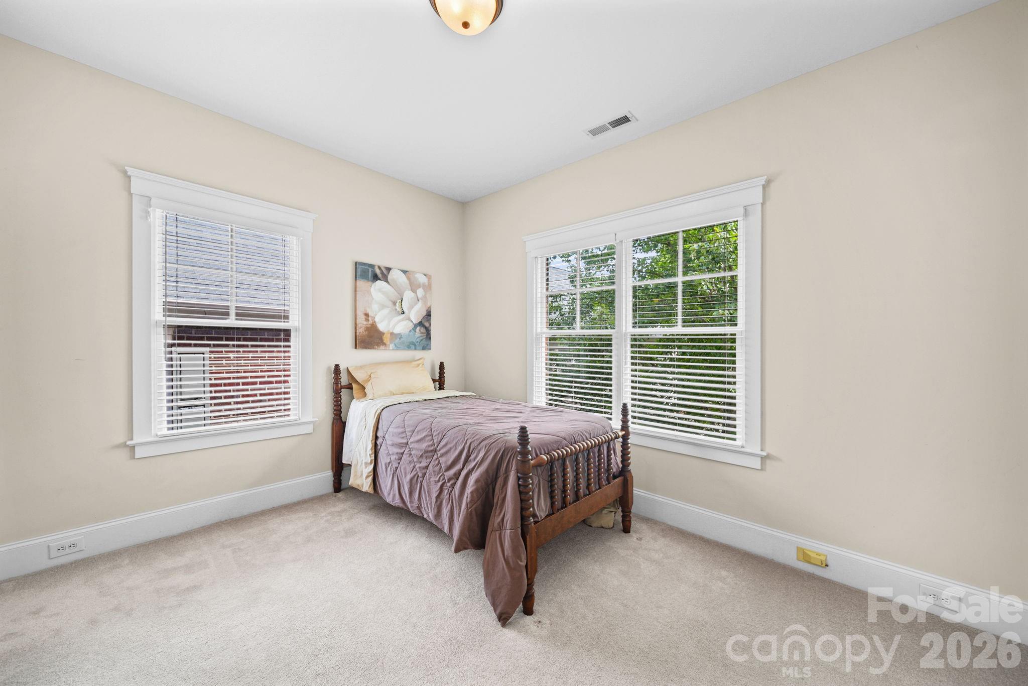 718 Kingsley Way — Belmont