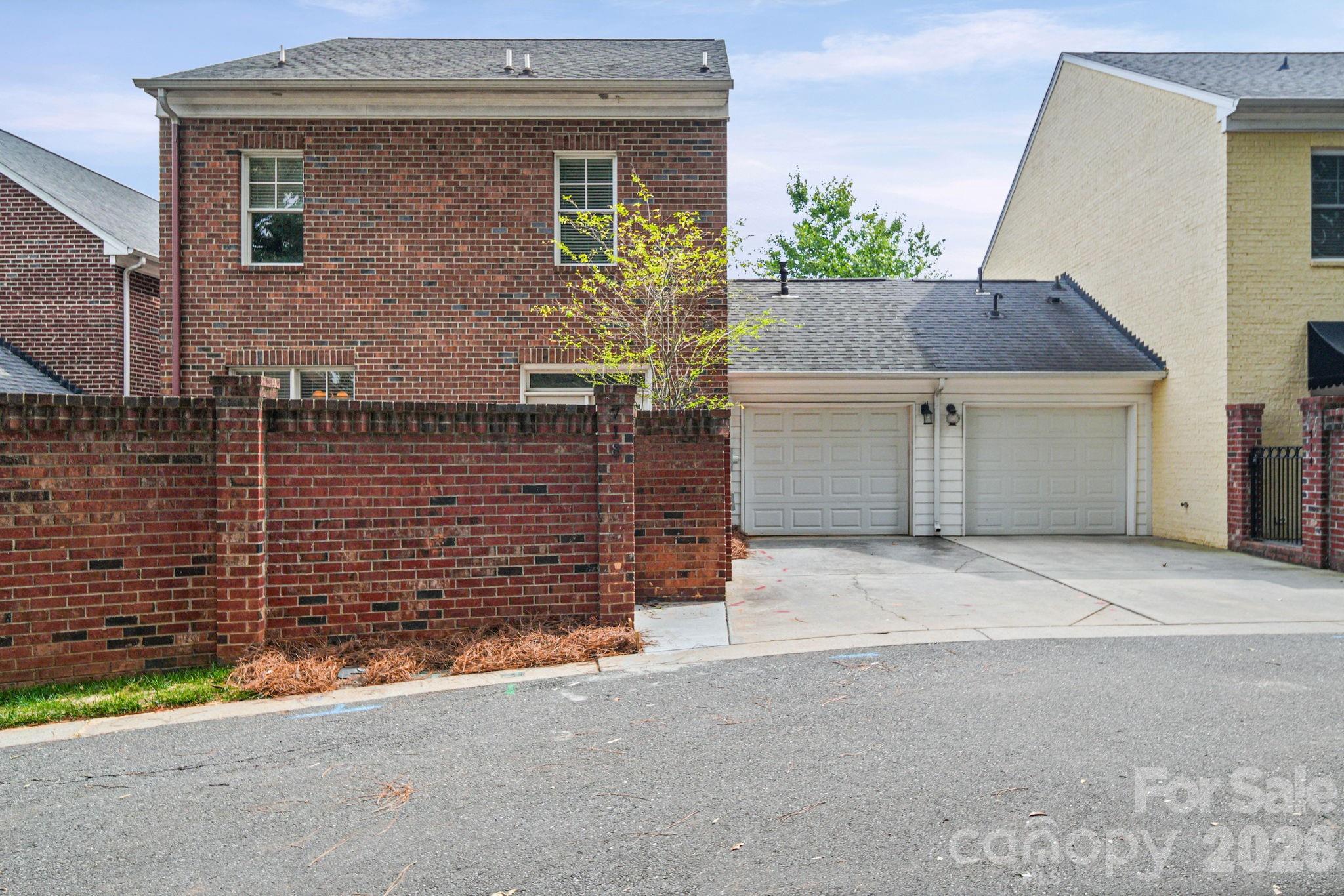 718 Kingsley Way — Belmont