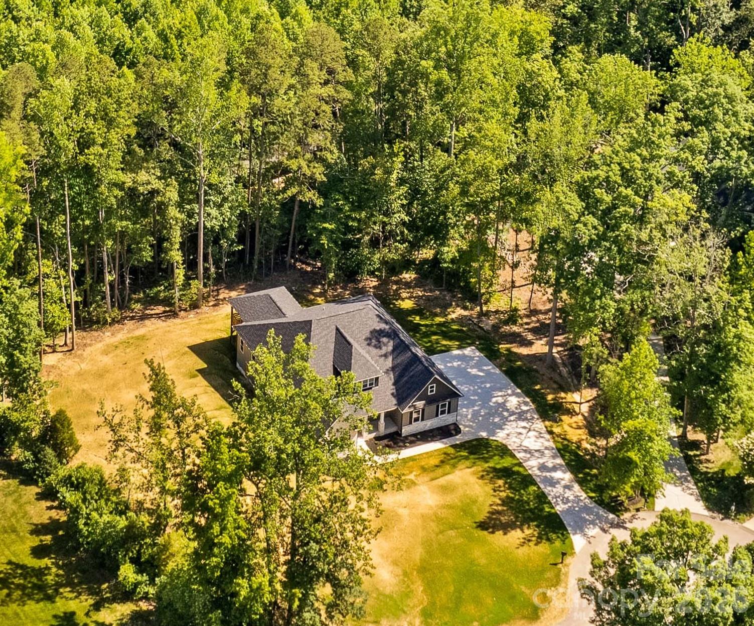 1065 Shawnee Trail — China Grove