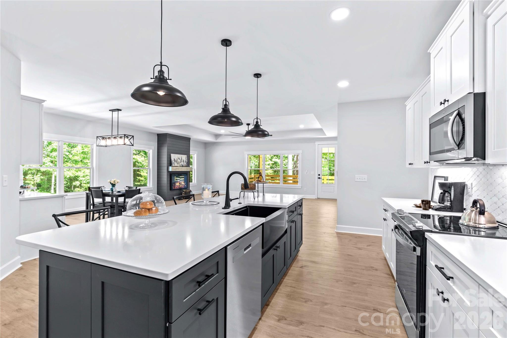 1065 Shawnee Trail — China Grove