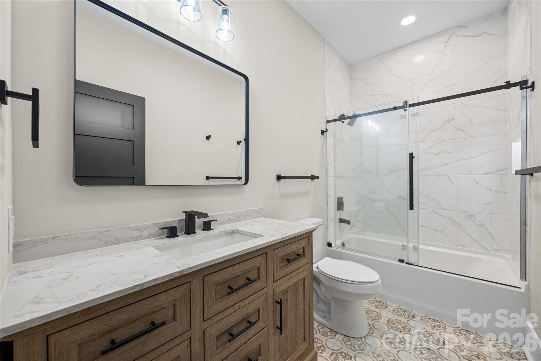 925 Loganberry Lane — York