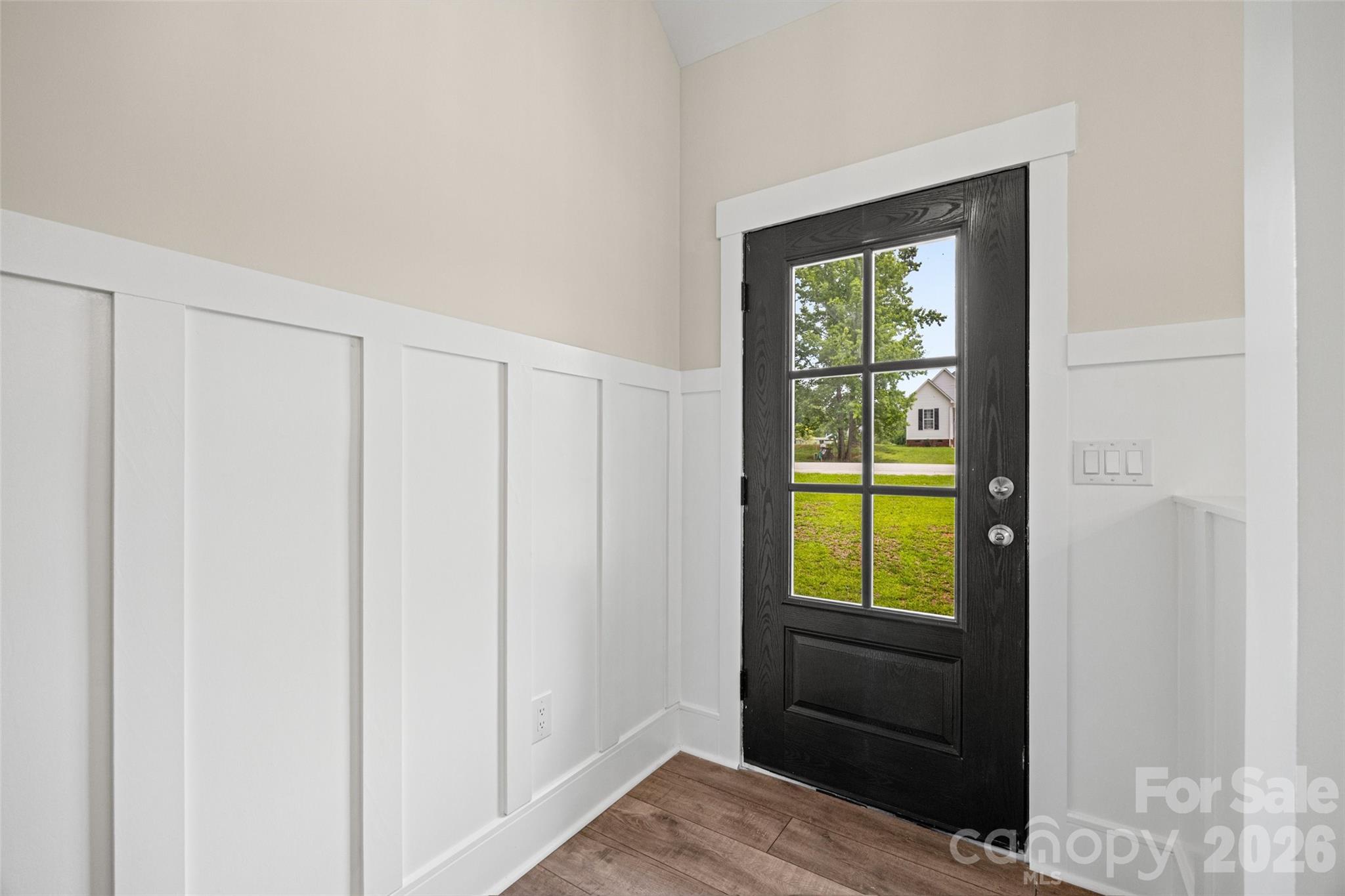 925 Loganberry Lane — York