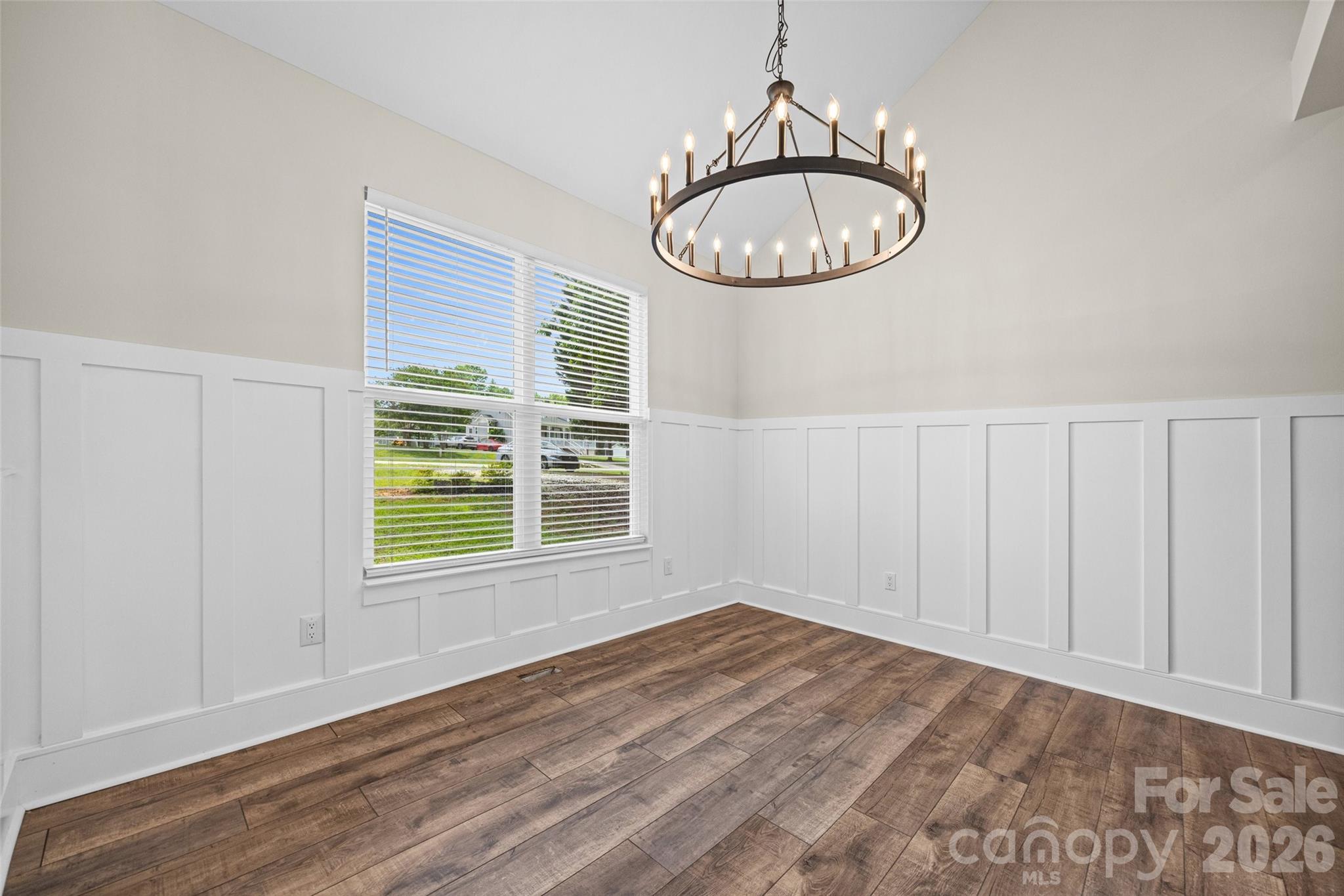 925 Loganberry Lane — York