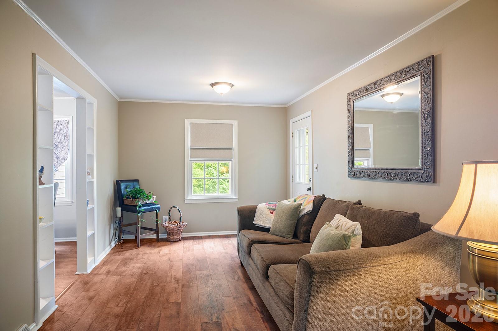 825 Gallimore Road — Flat Rock