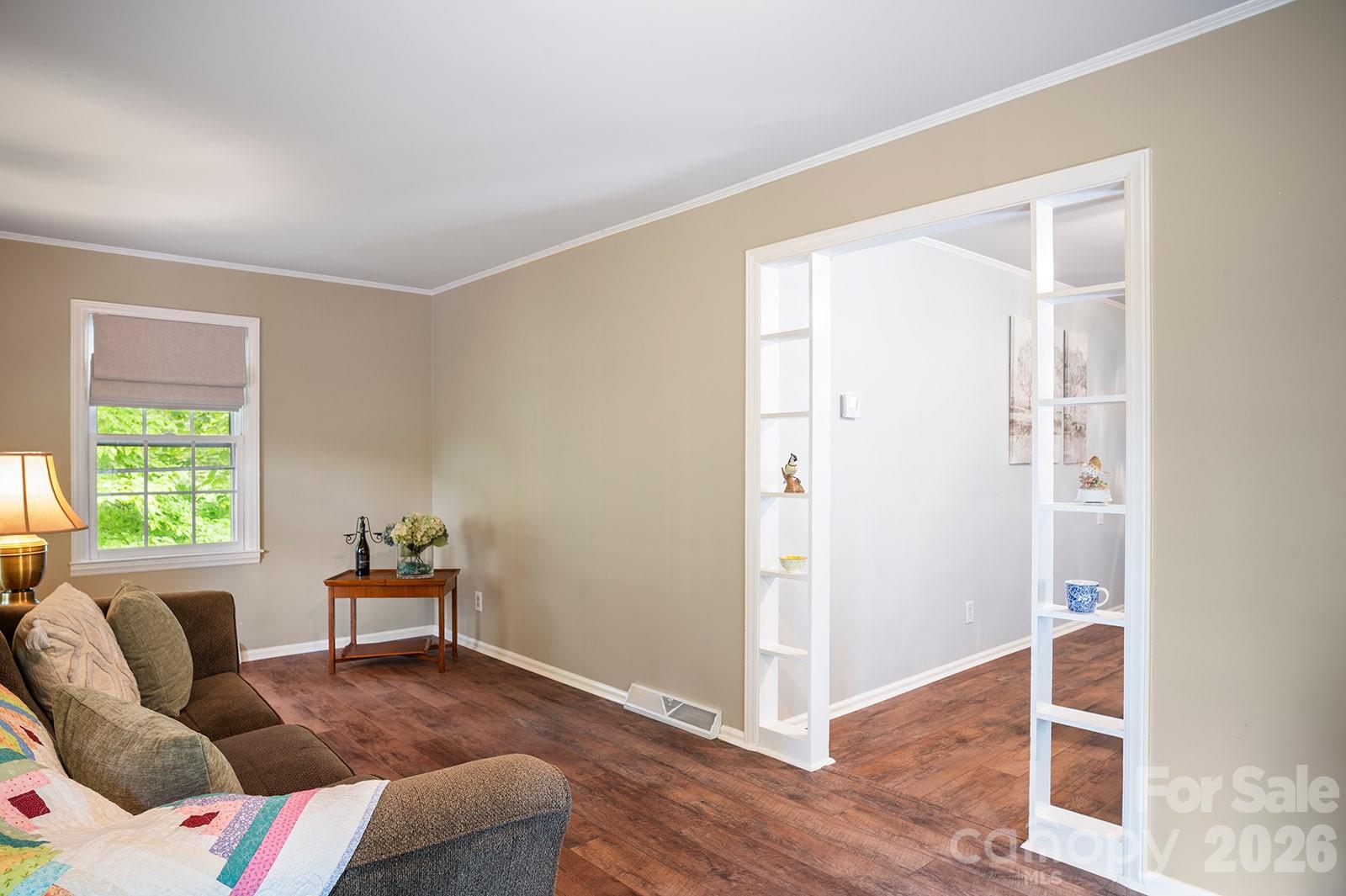 825 Gallimore Road — Flat Rock