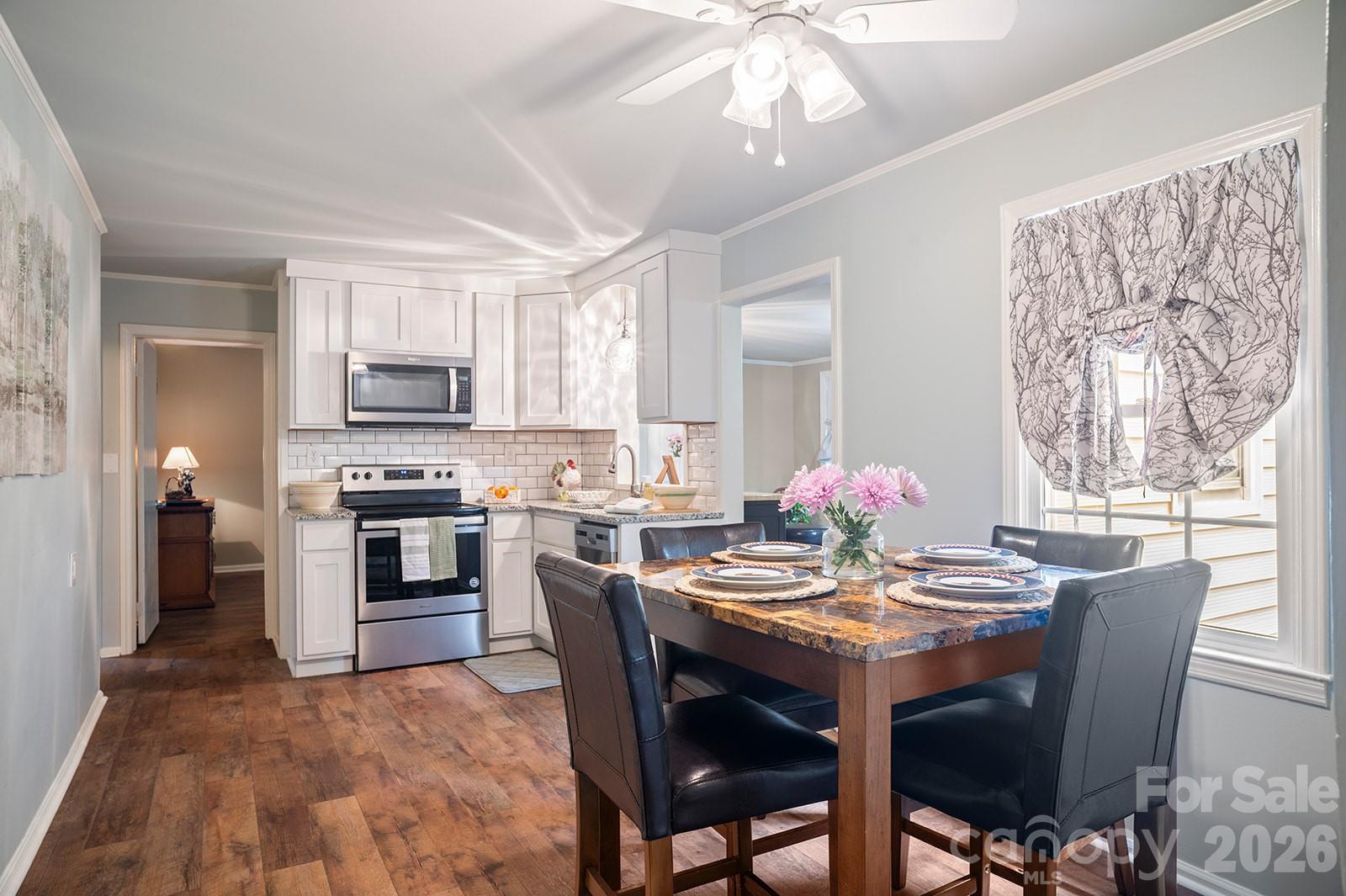 825 Gallimore Road — Flat Rock