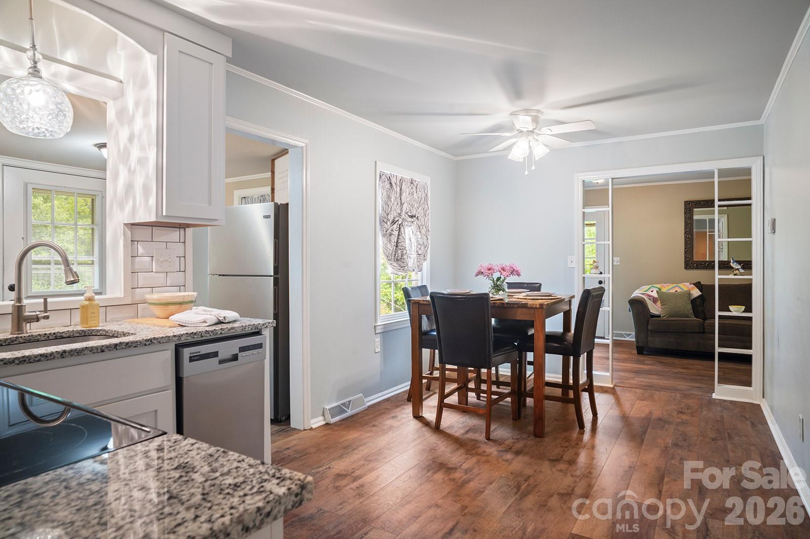 825 Gallimore Road — Flat Rock