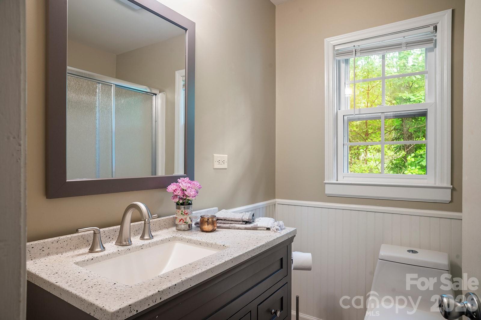825 Gallimore Road — Flat Rock