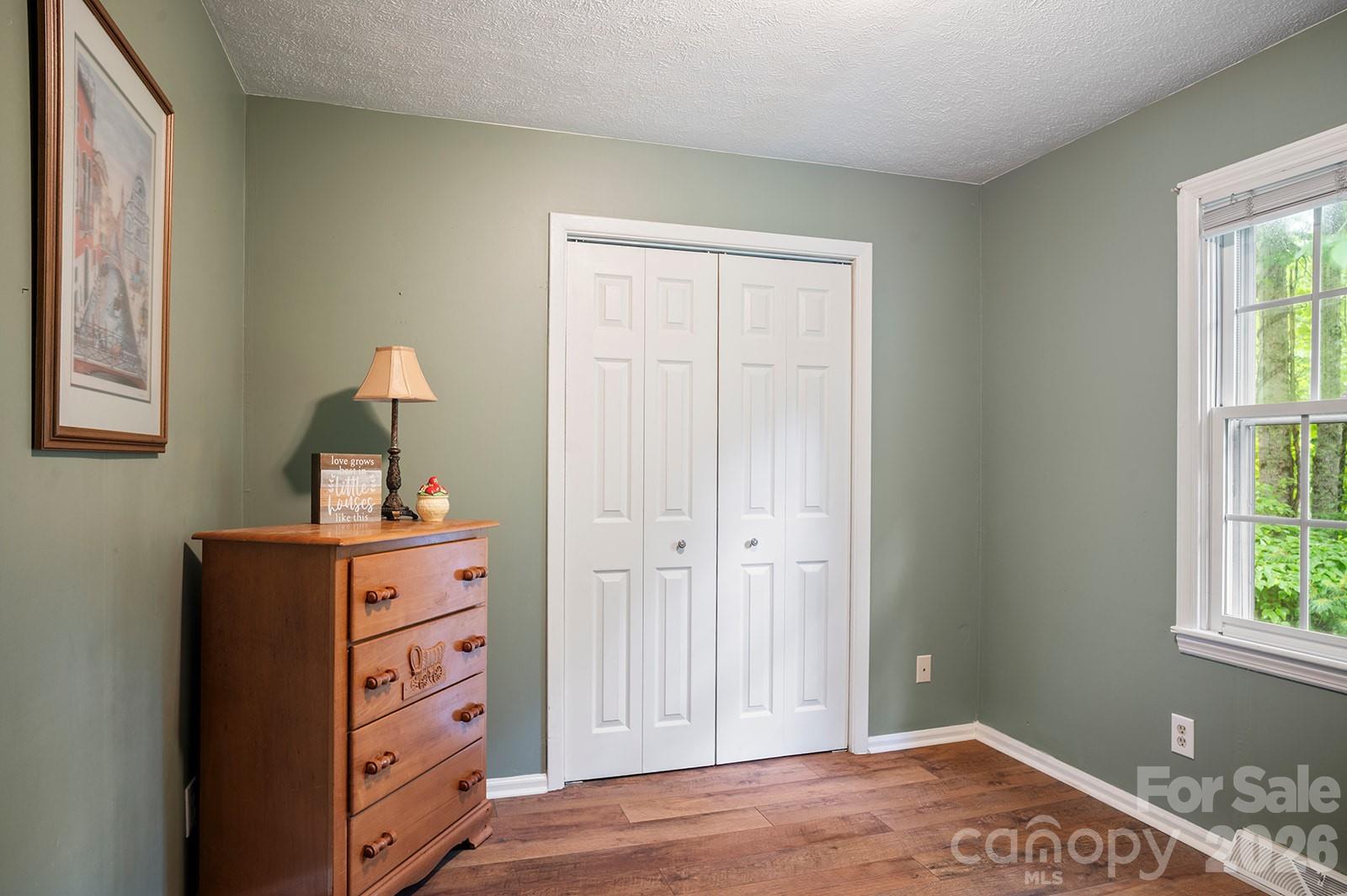 825 Gallimore Road — Flat Rock