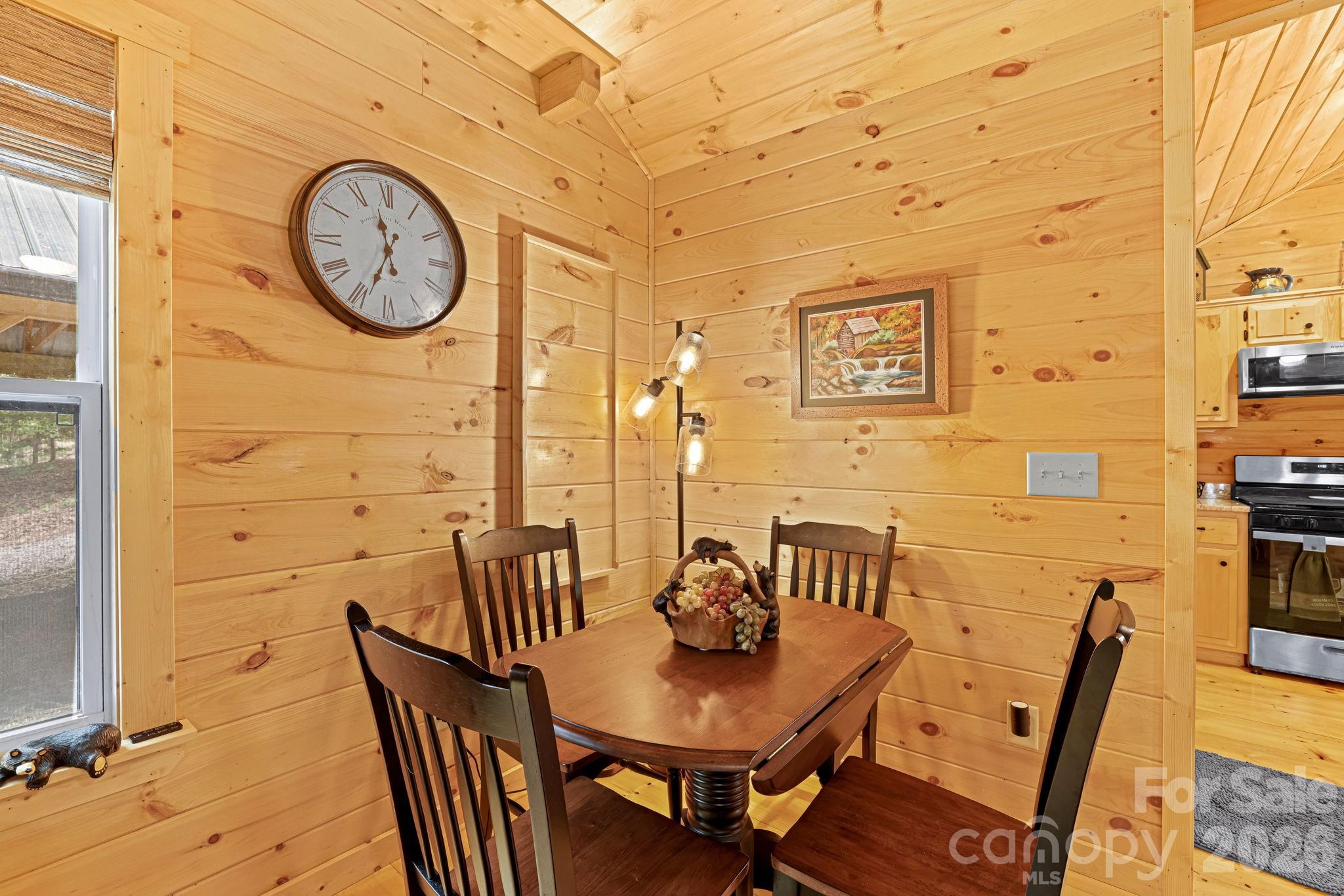 207 Bentley Cove — Murphy