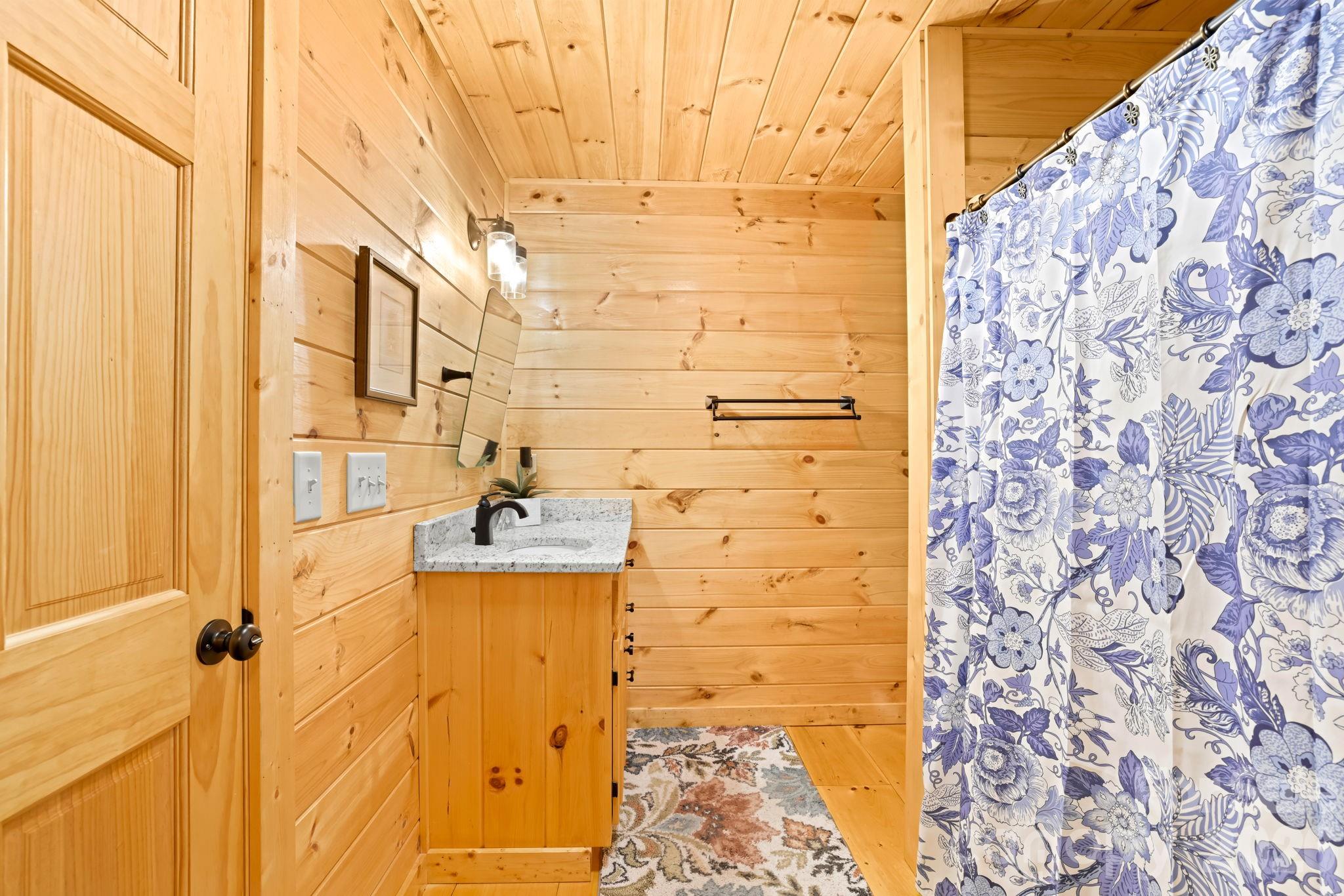 207 Bentley Cove — Murphy