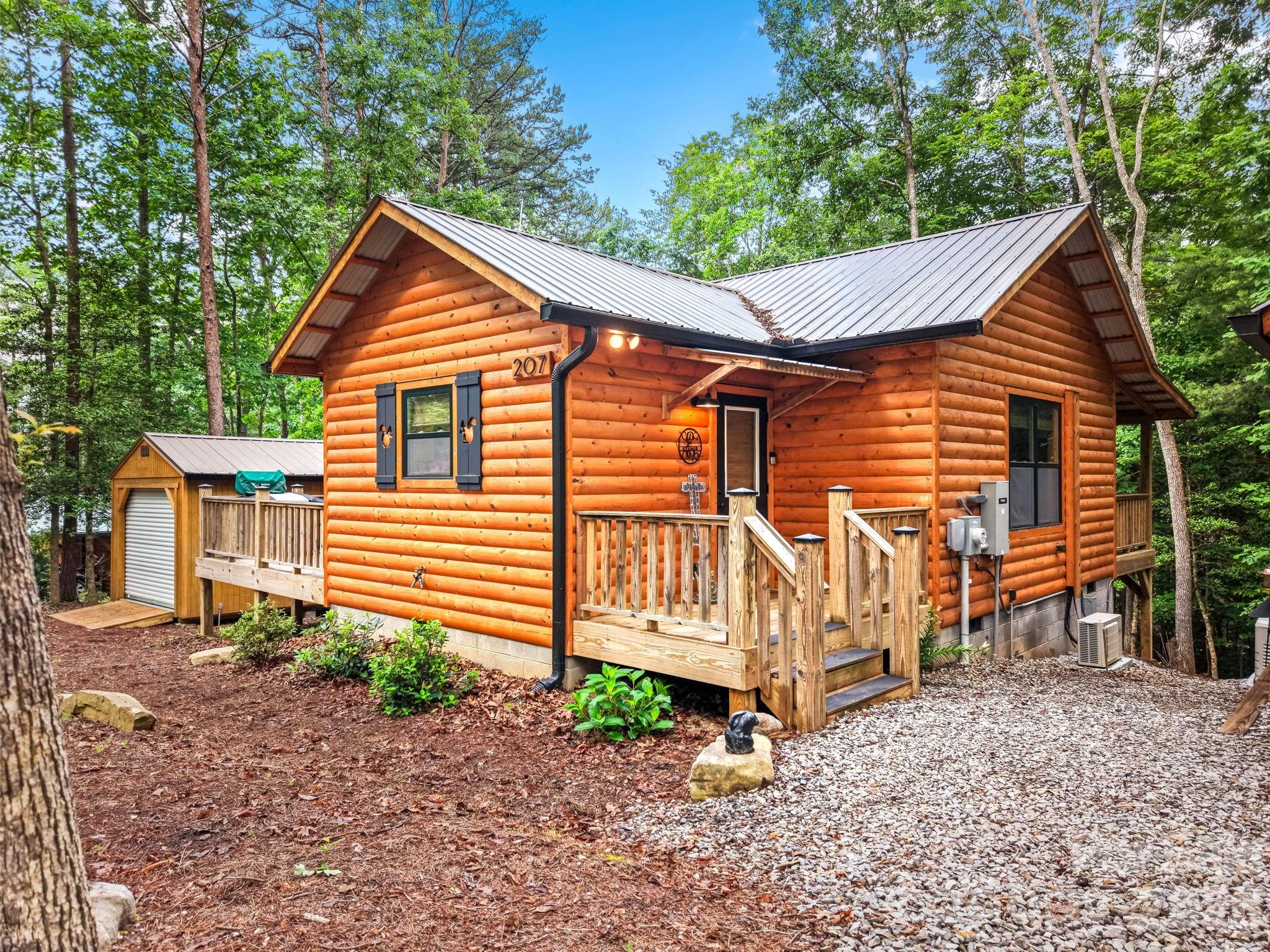207 Bentley Cove — Murphy