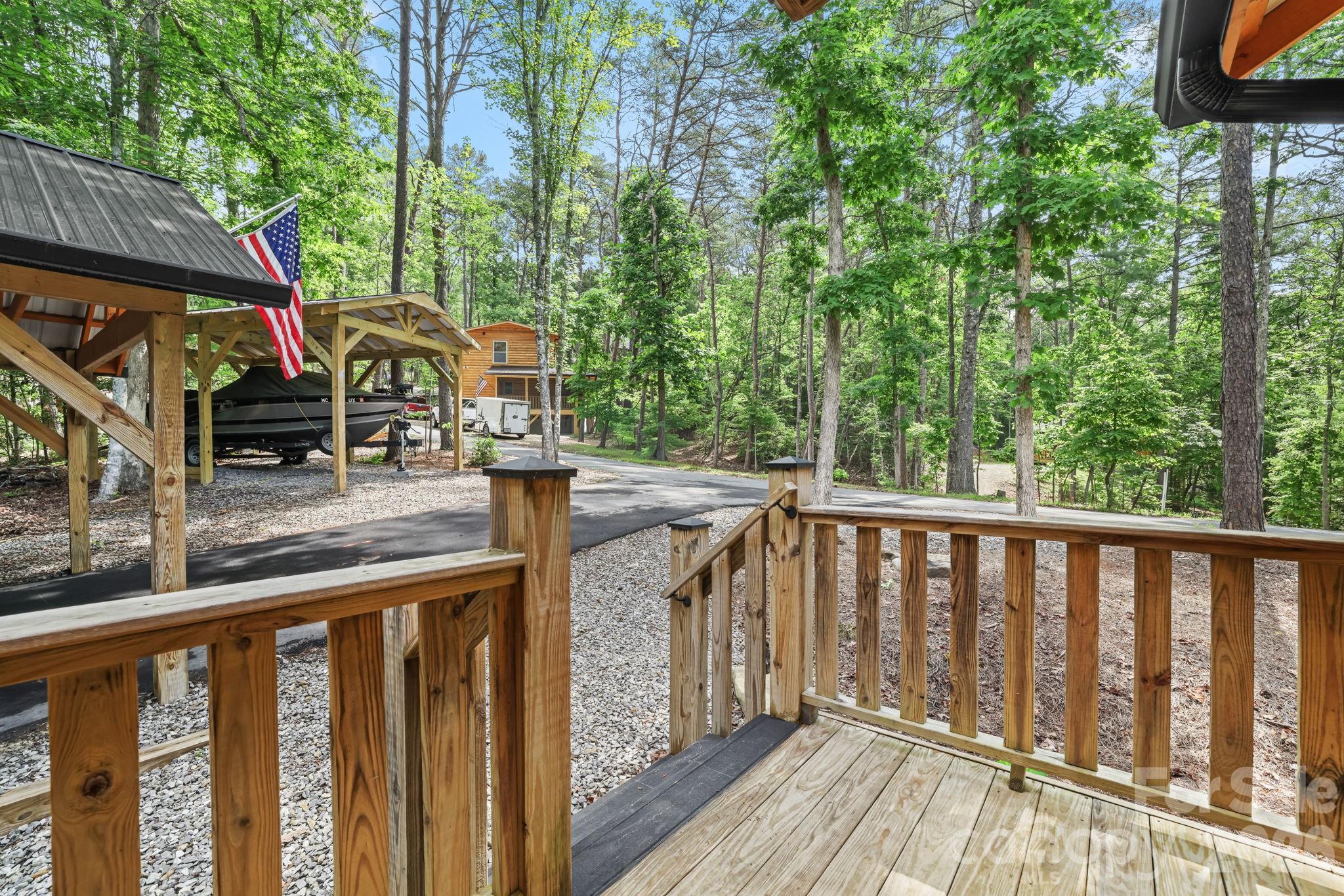 207 Bentley Cove — Murphy