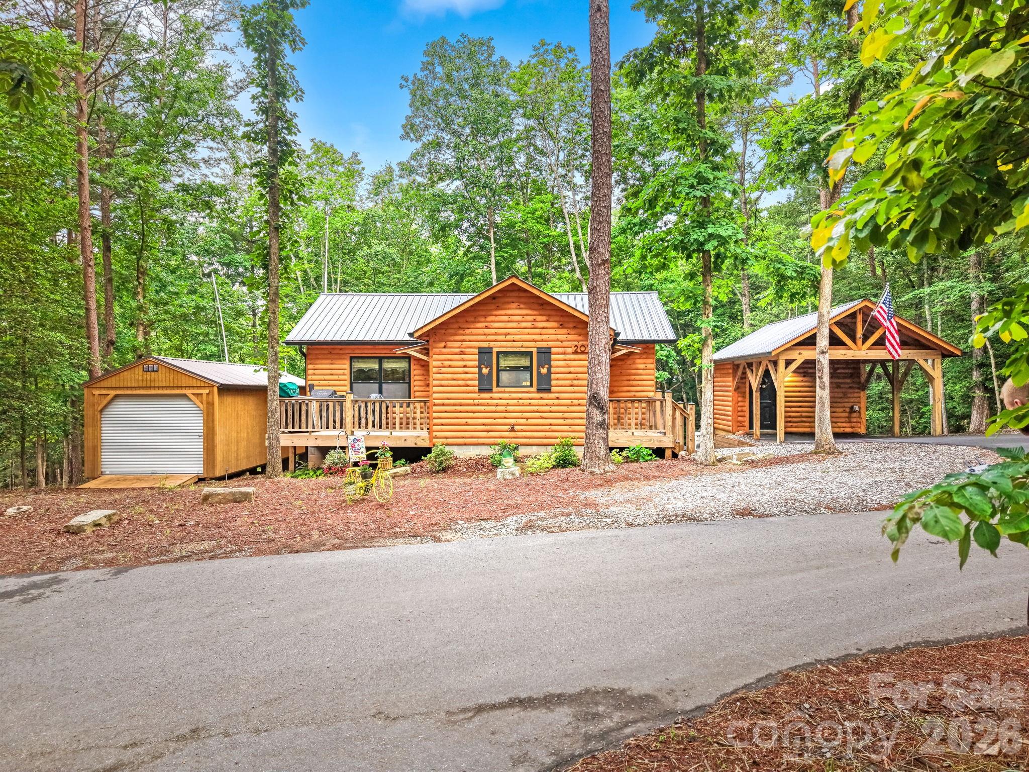 207 Bentley Cove — Murphy