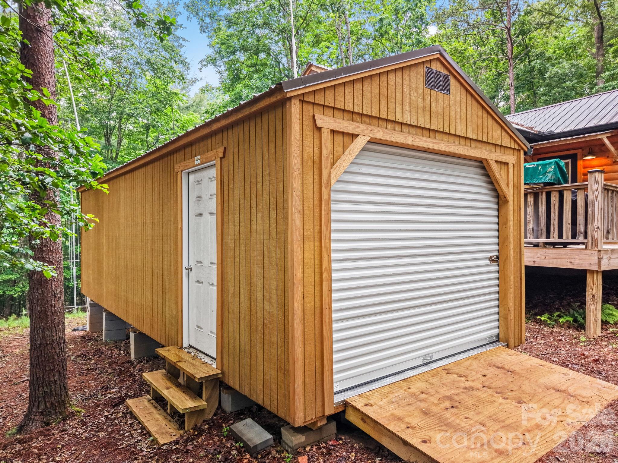 207 Bentley Cove — Murphy