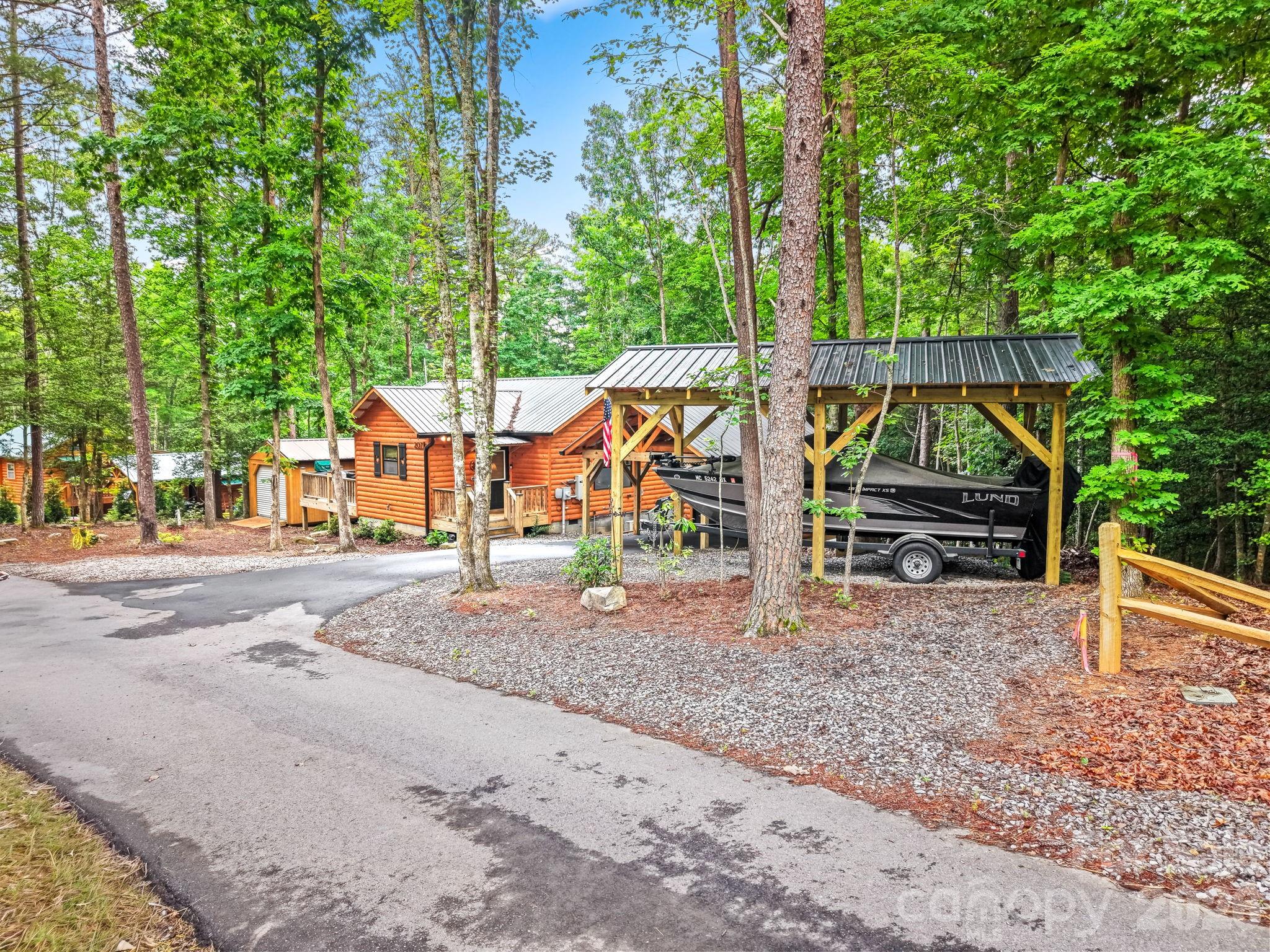 207 Bentley Cove — Murphy