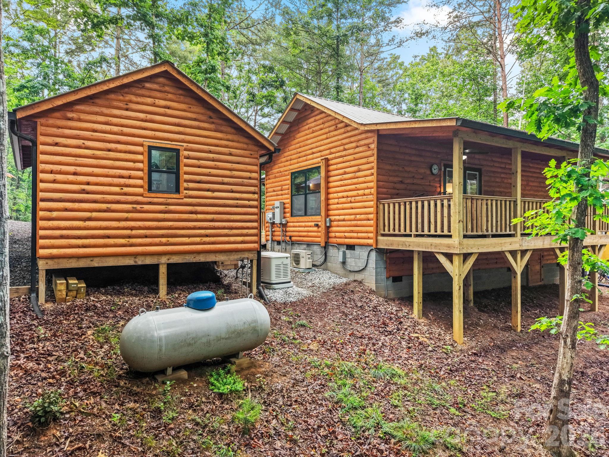 207 Bentley Cove — Murphy