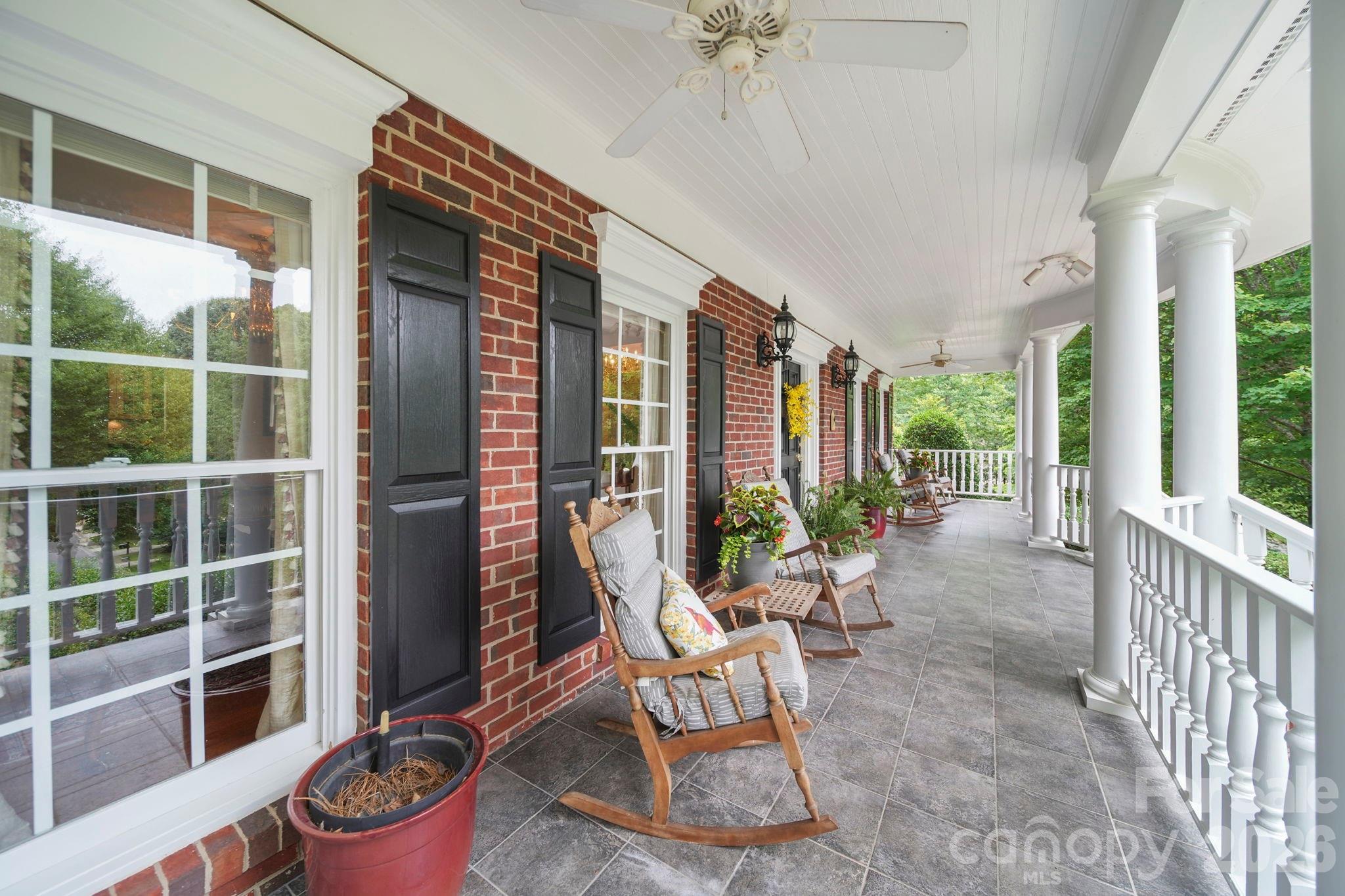 512 Stuart Ridge — Cramerton
