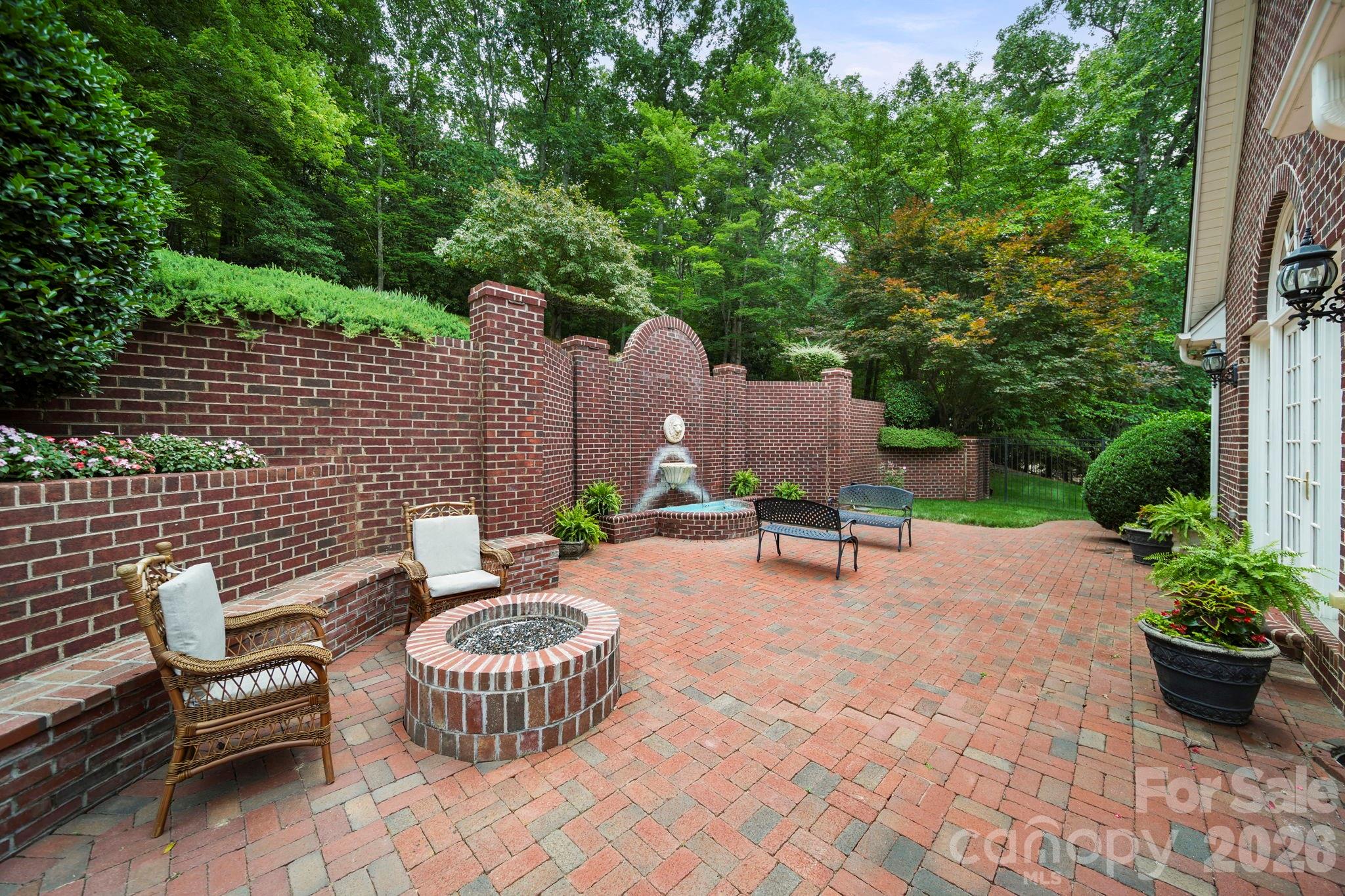 512 Stuart Ridge — Cramerton