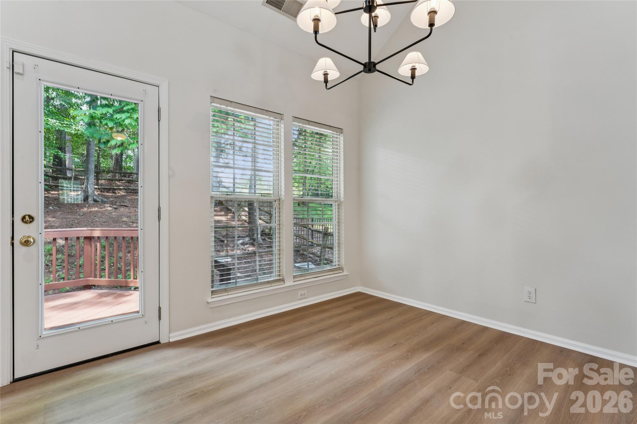 11627 Knightsdale Drive — Charlotte