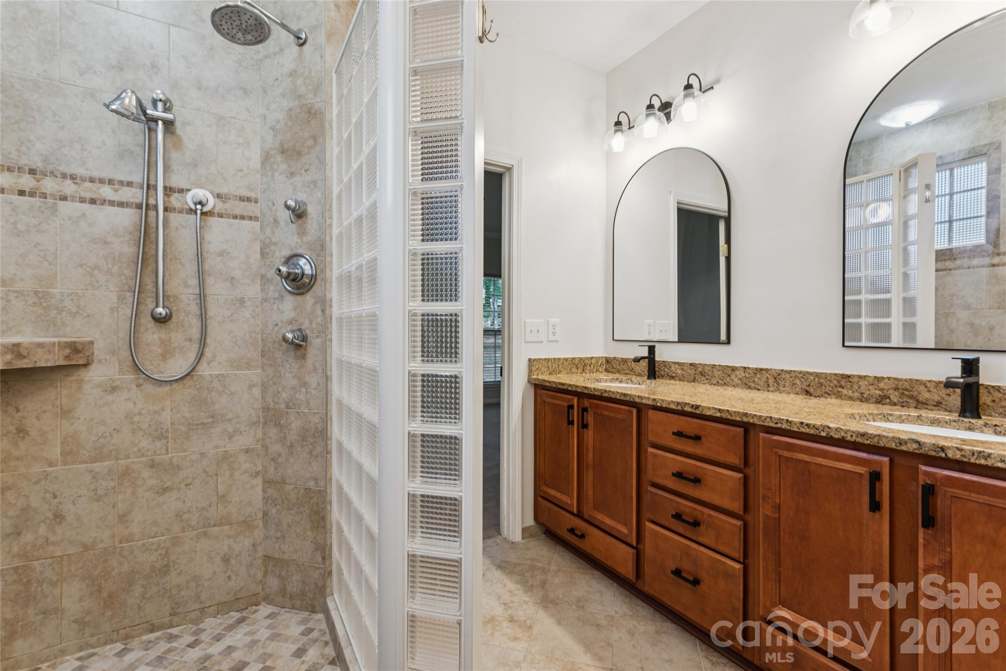 11627 Knightsdale Drive — Charlotte