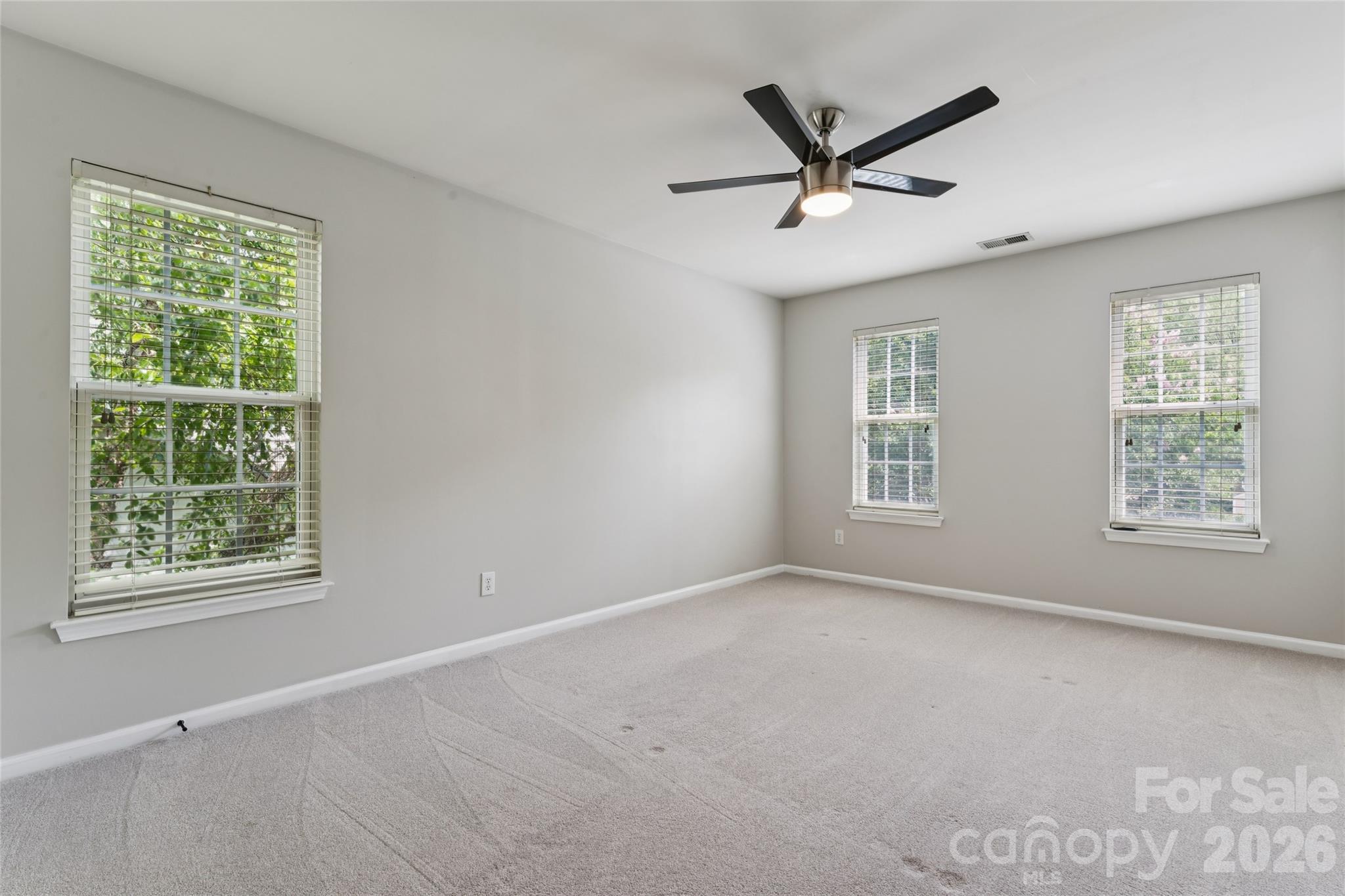 11627 Knightsdale Drive — Charlotte