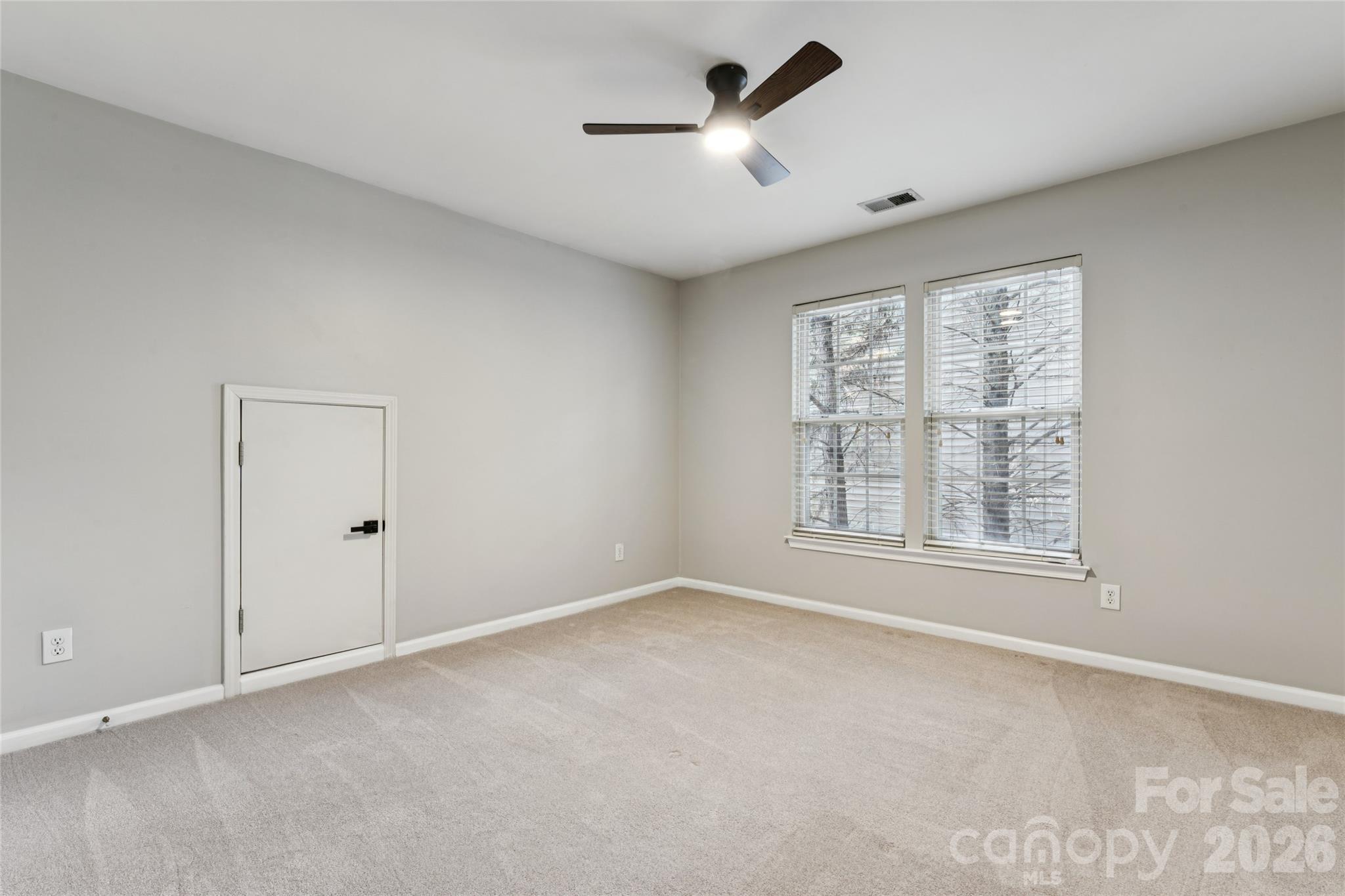 11627 Knightsdale Drive — Charlotte