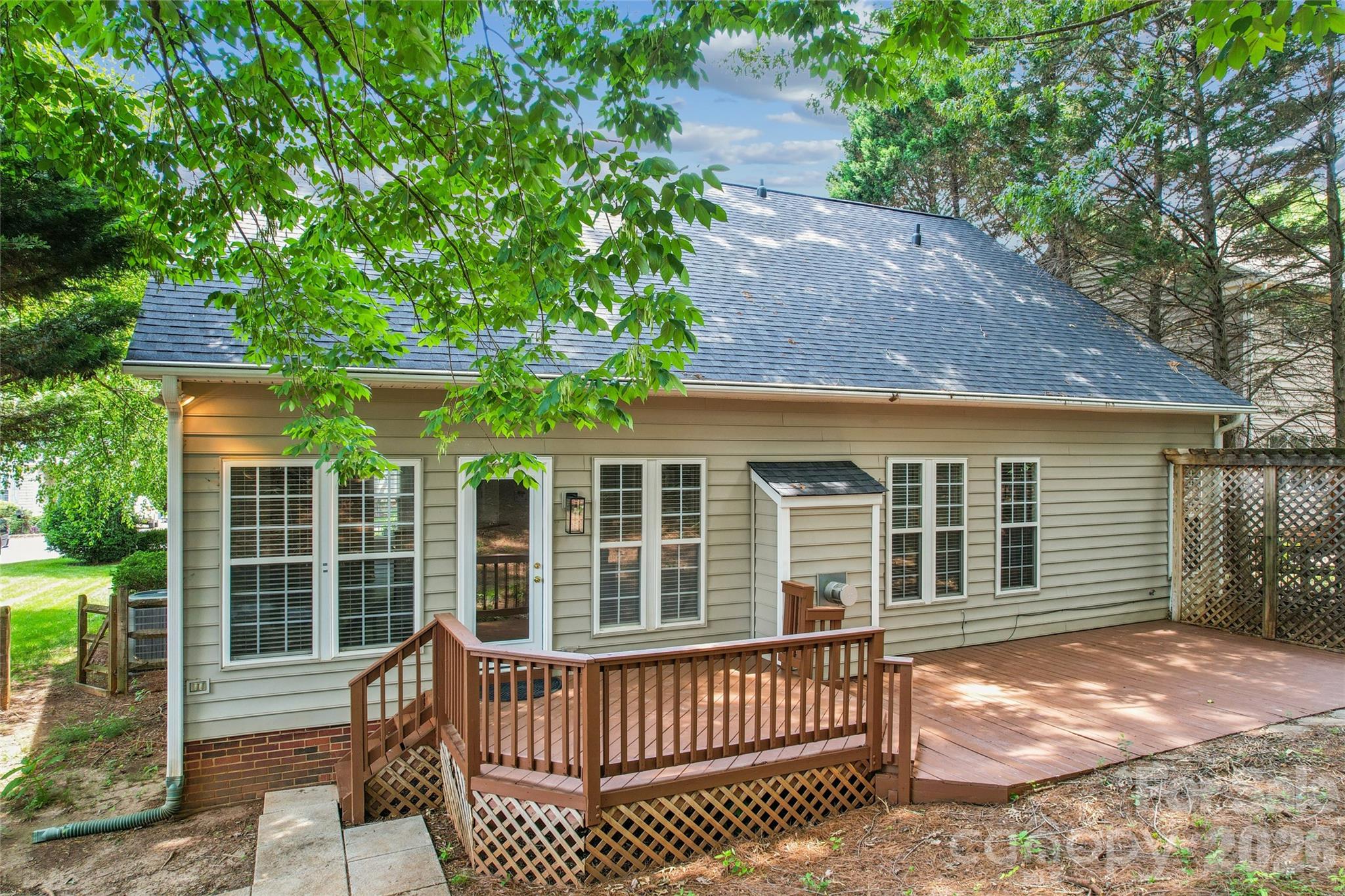 11627 Knightsdale Drive — Charlotte