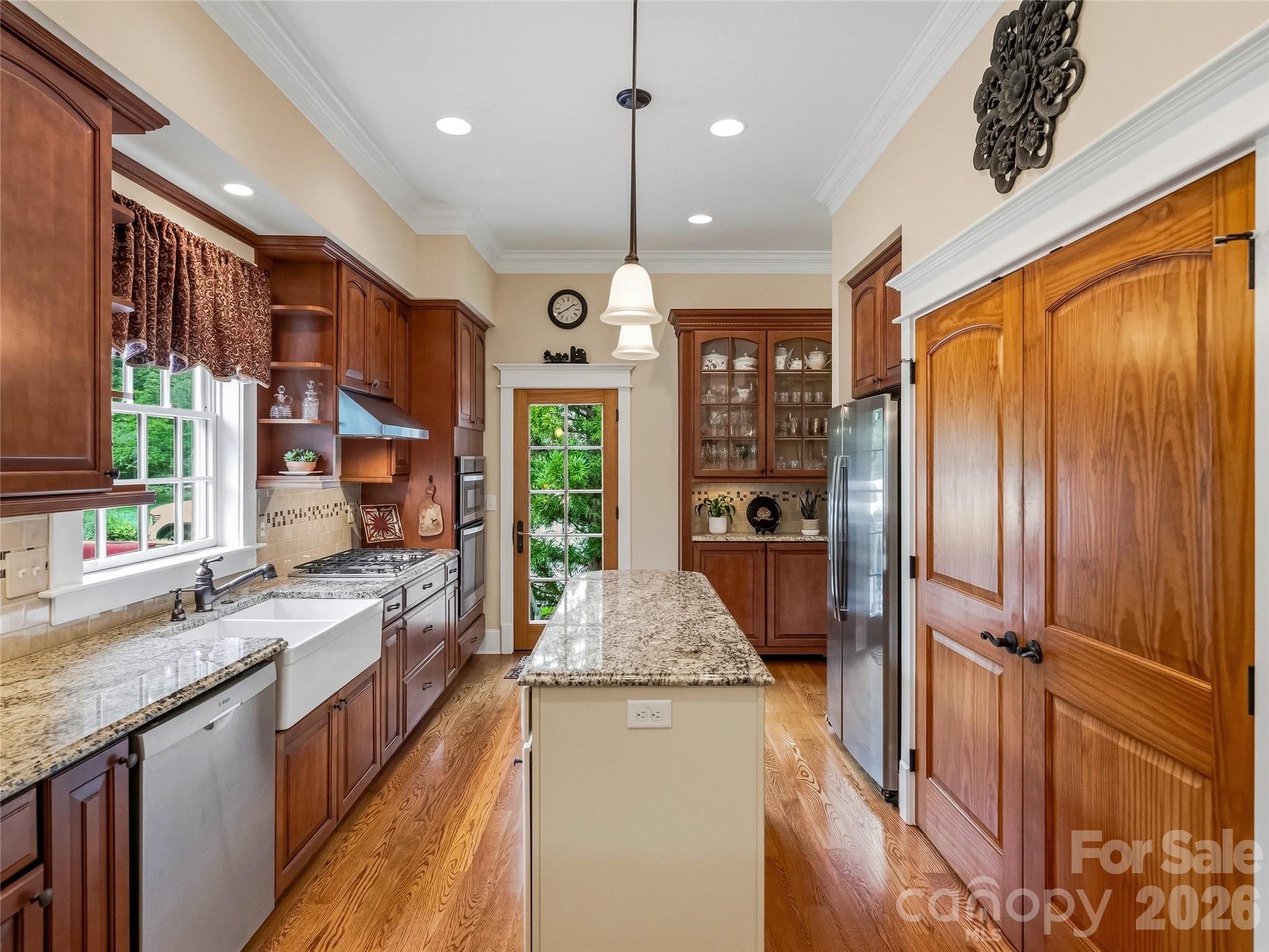 76 Edgelawn Road — Asheville