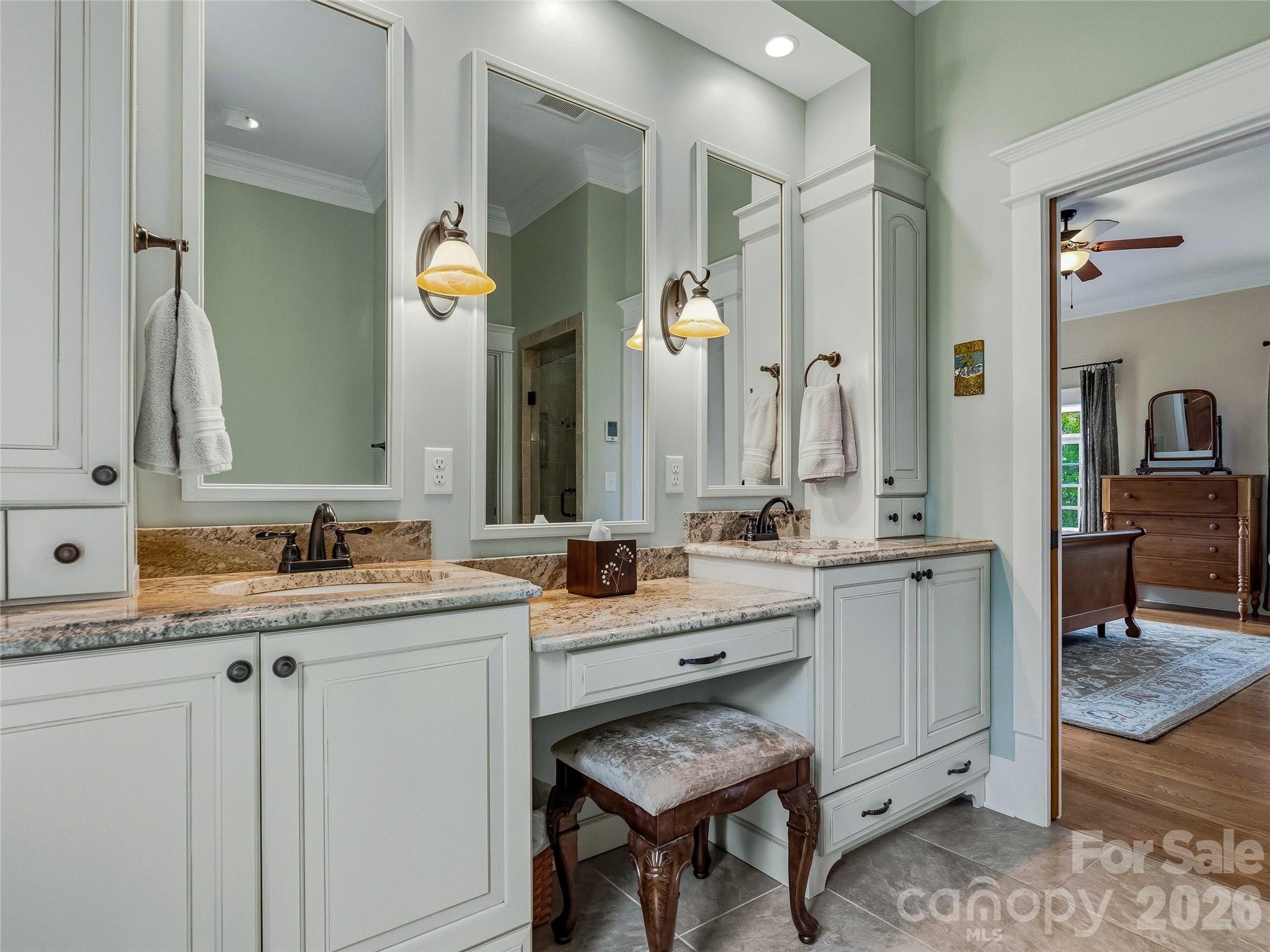 76 Edgelawn Road — Asheville