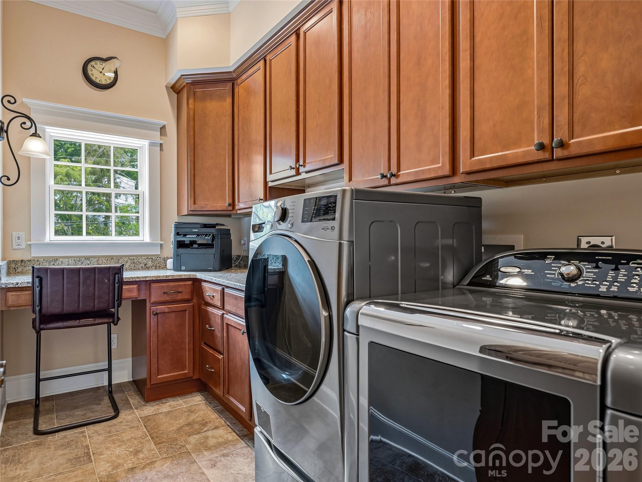 76 Edgelawn Road — Asheville