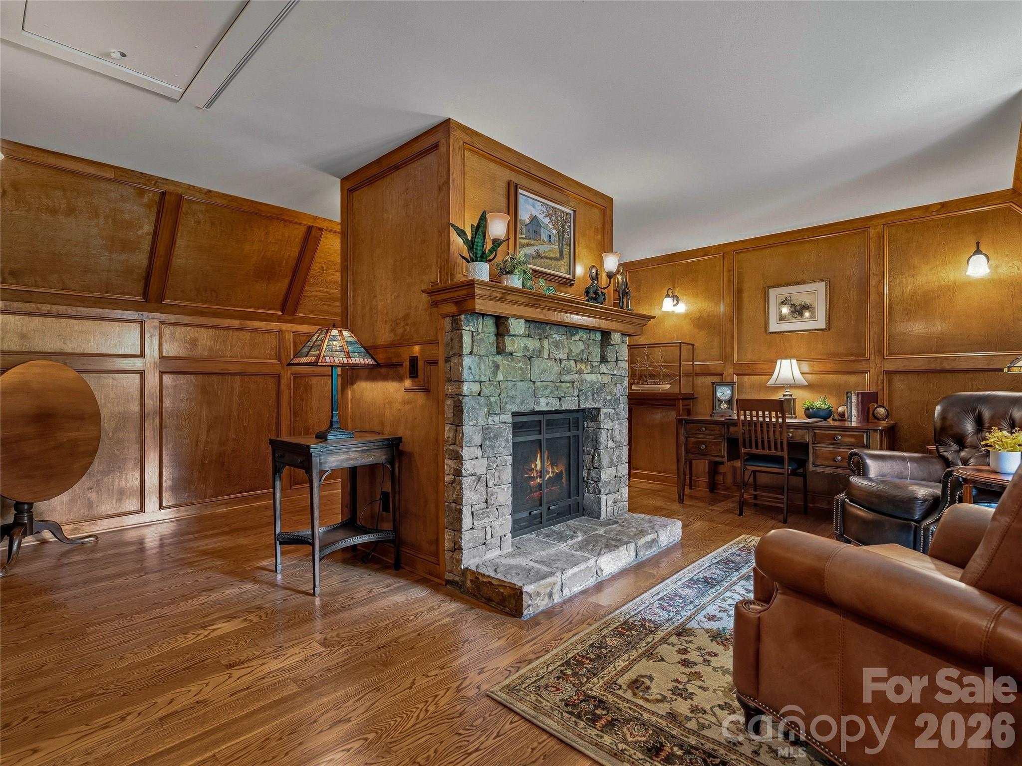 76 Edgelawn Road — Asheville