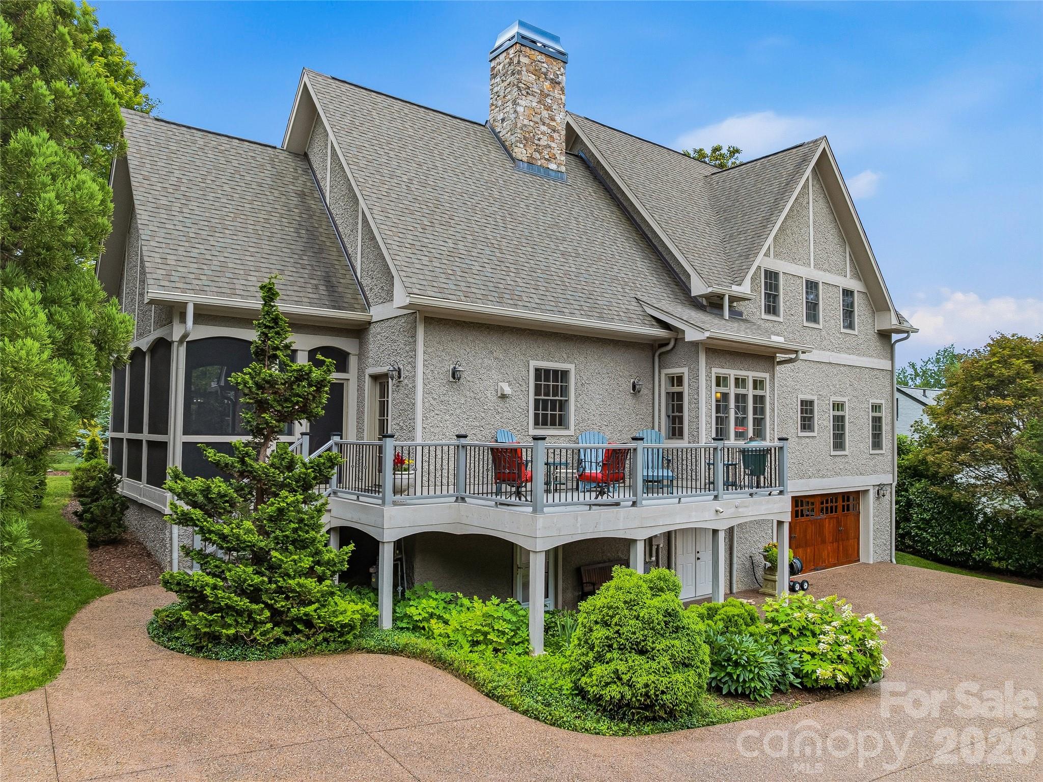 76 Edgelawn Road — Asheville
