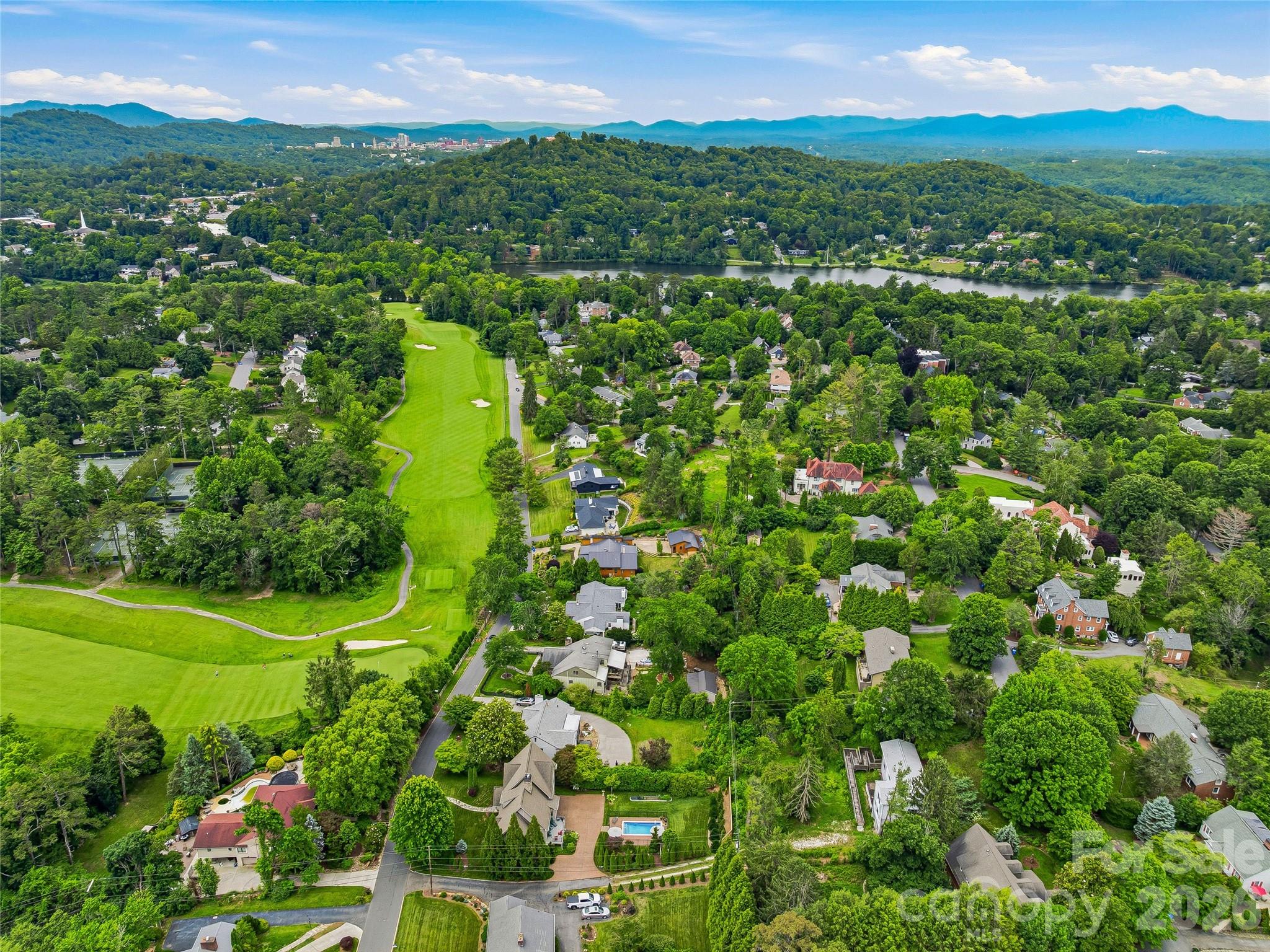 76 Edgelawn Road — Asheville
