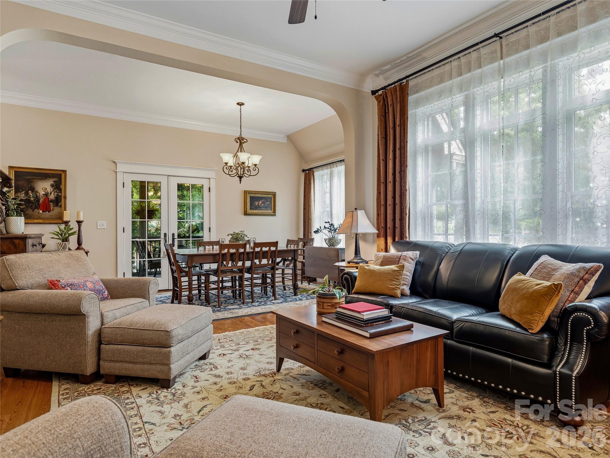 76 Edgelawn Road — Asheville