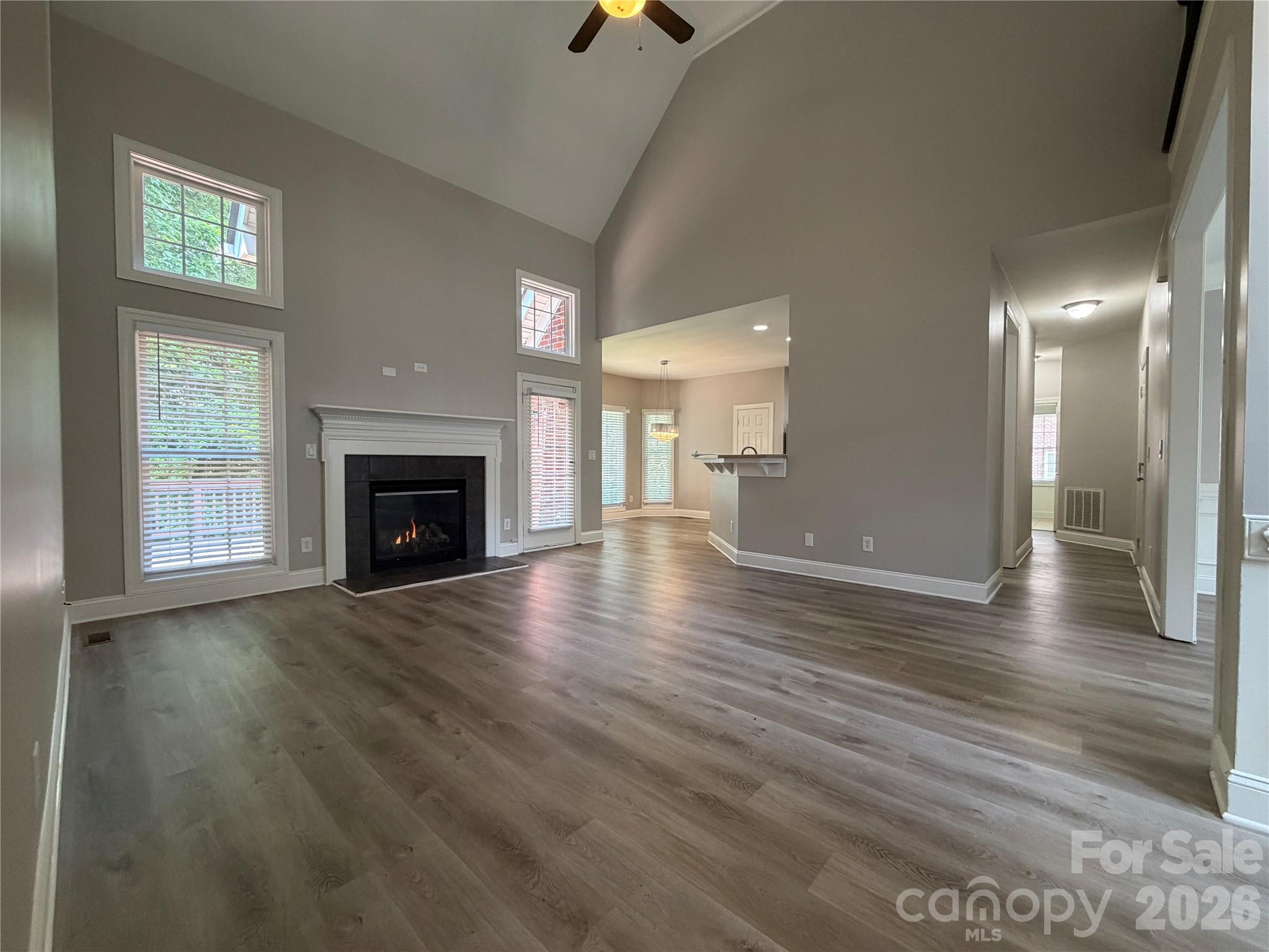 1332 Bershire Lane — Charlotte