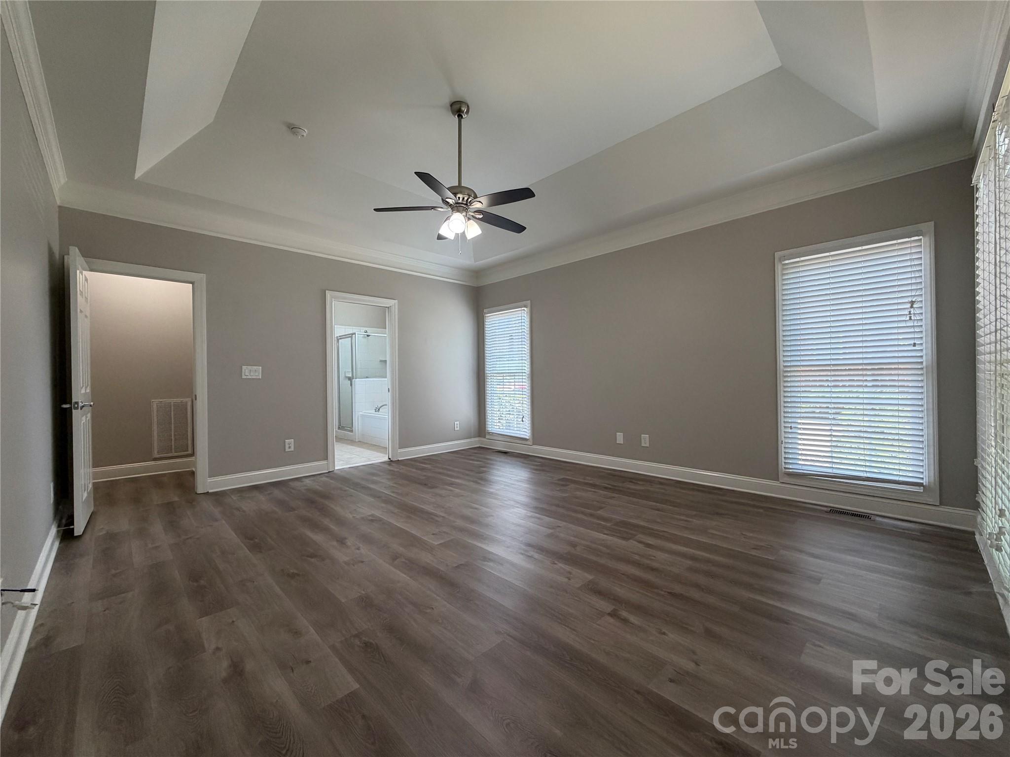 1332 Bershire Lane — Charlotte