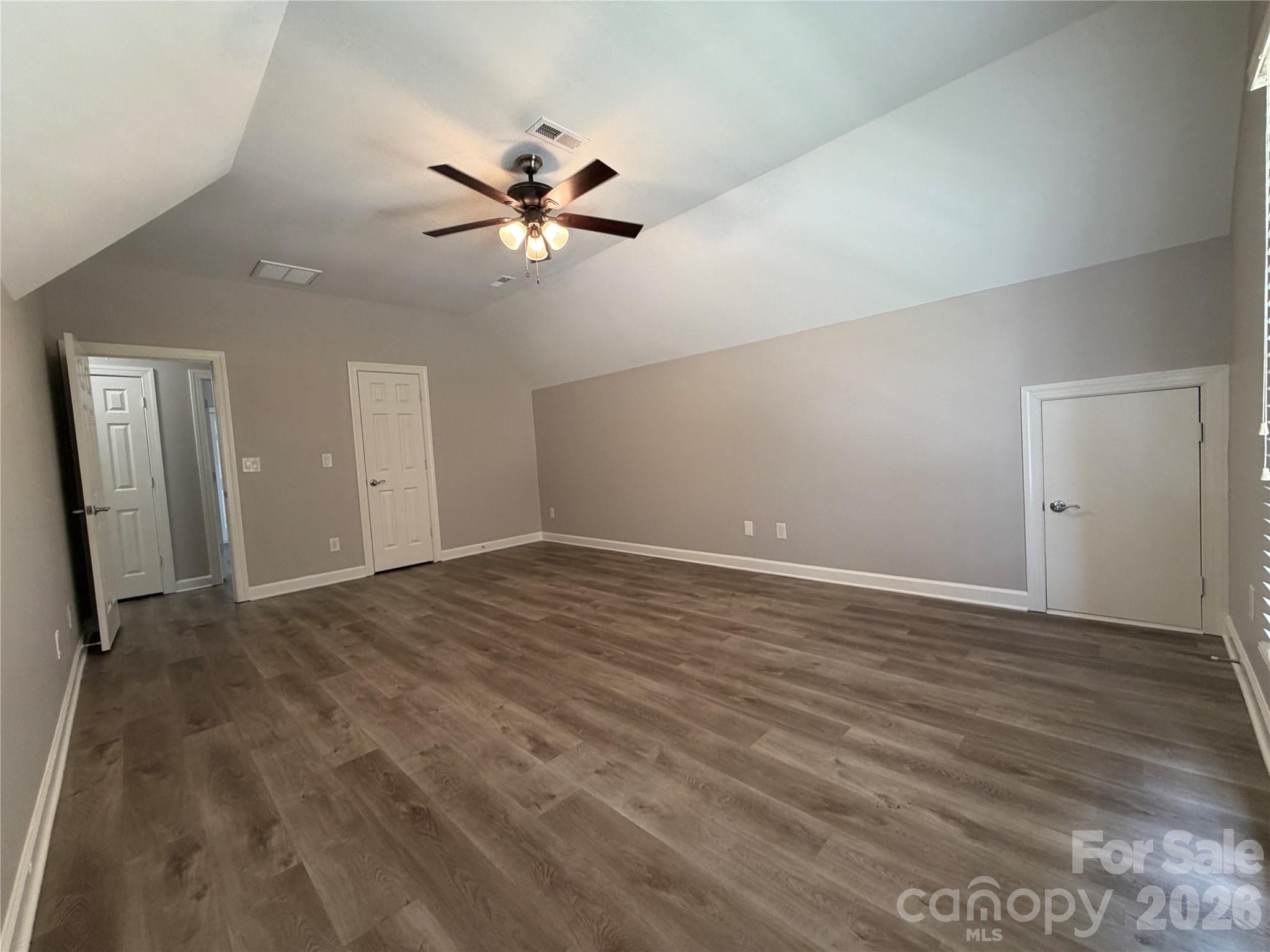 1332 Bershire Lane — Charlotte