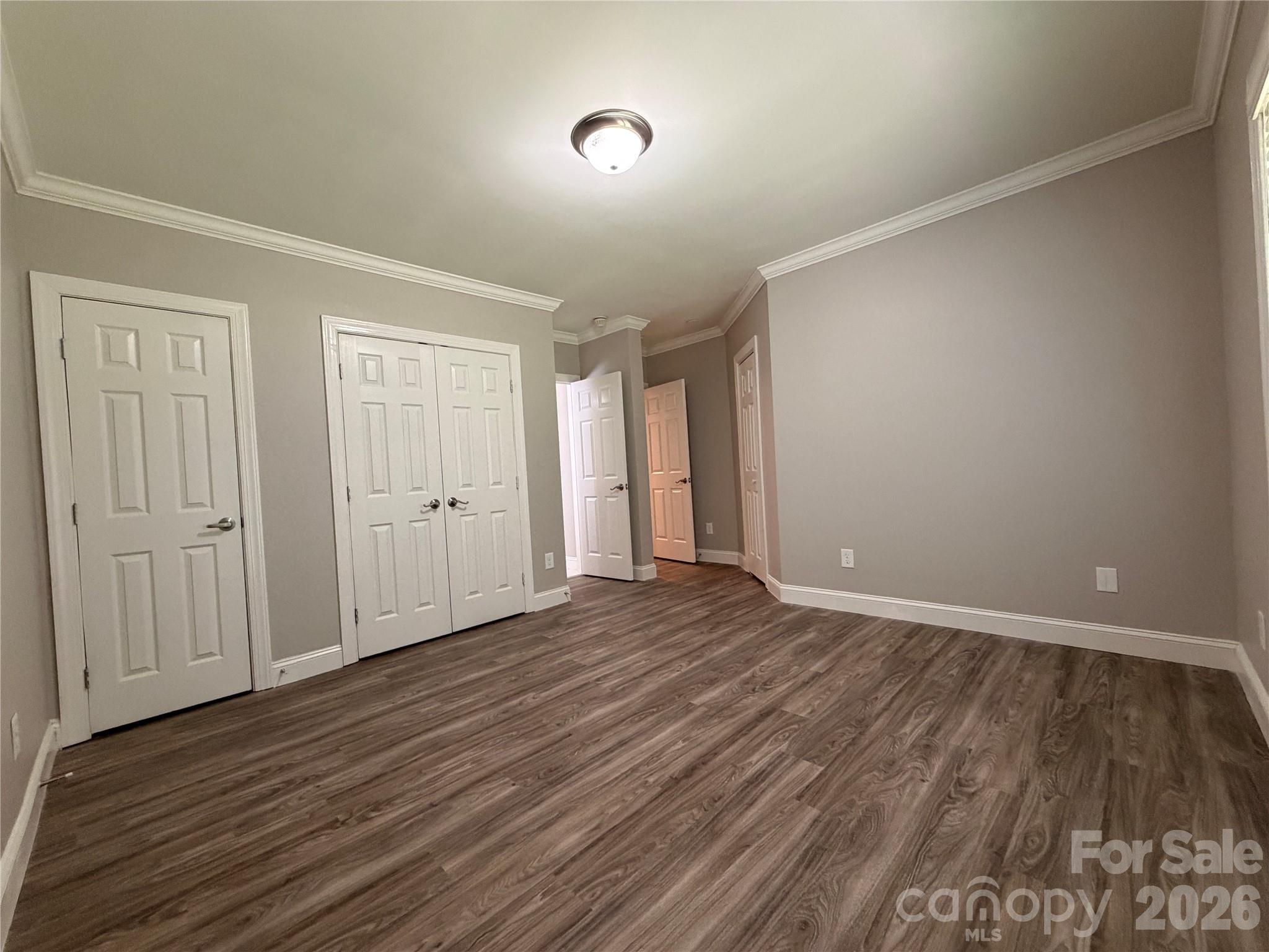 1332 Bershire Lane — Charlotte