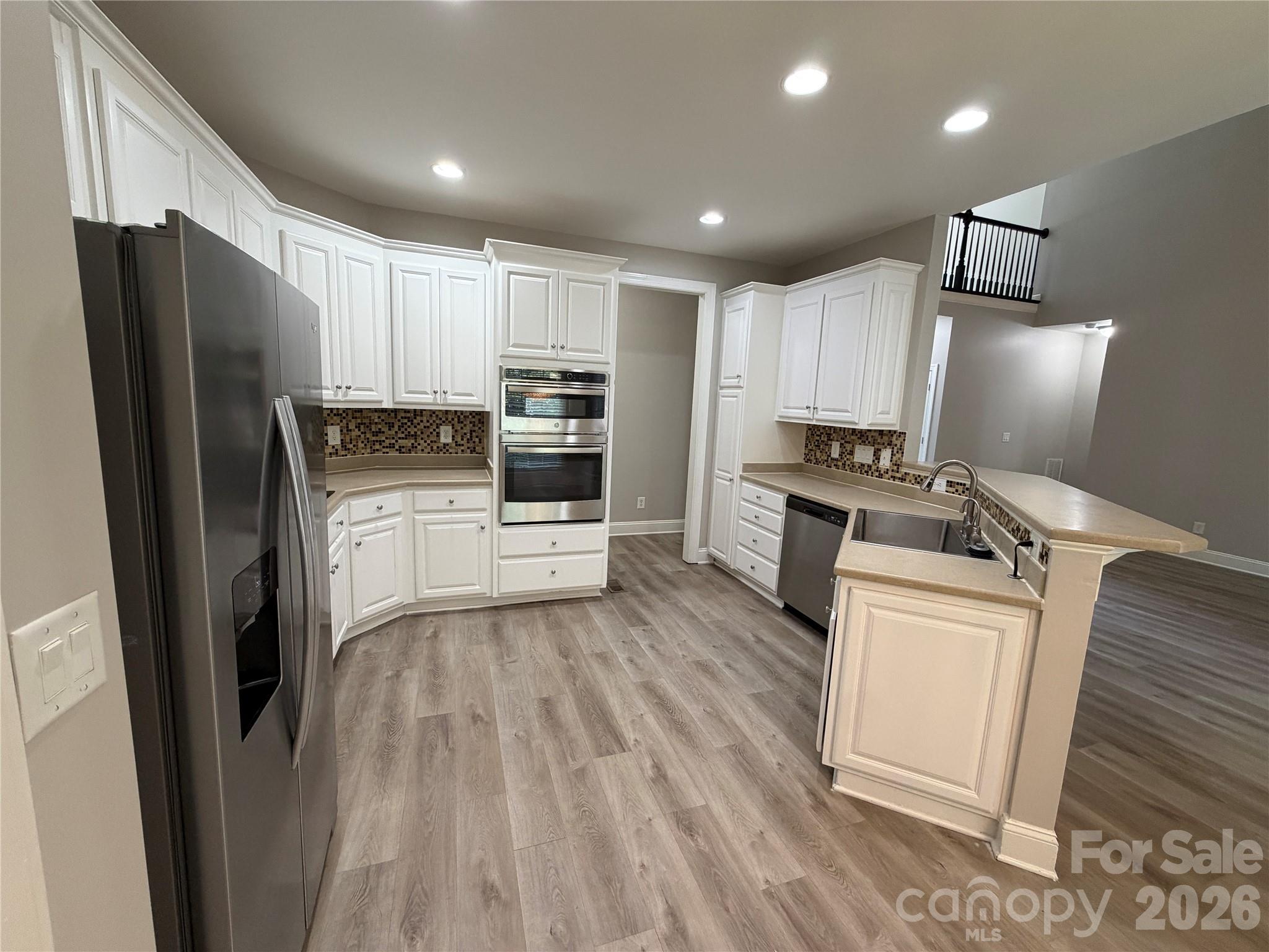 1332 Bershire Lane — Charlotte