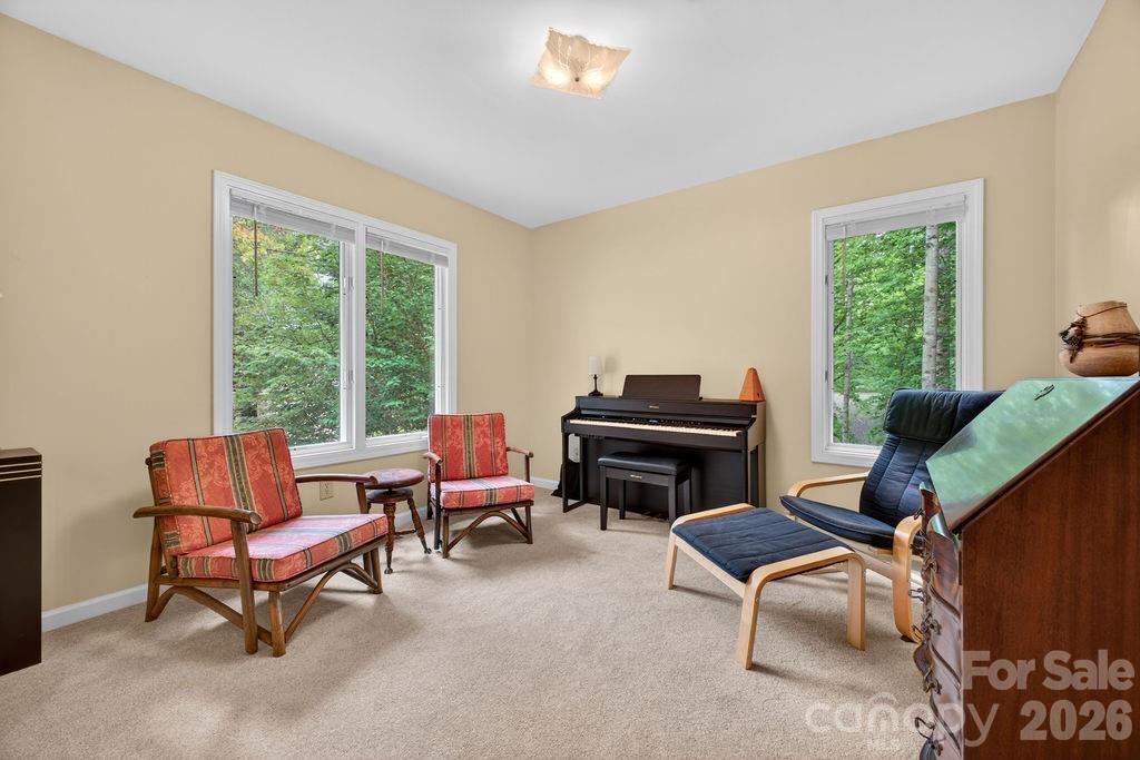 1820 Riverview Court — Hendersonville