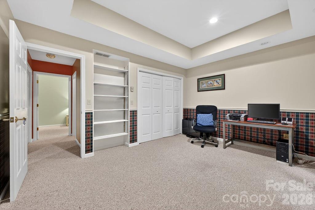 1820 Riverview Court — Hendersonville