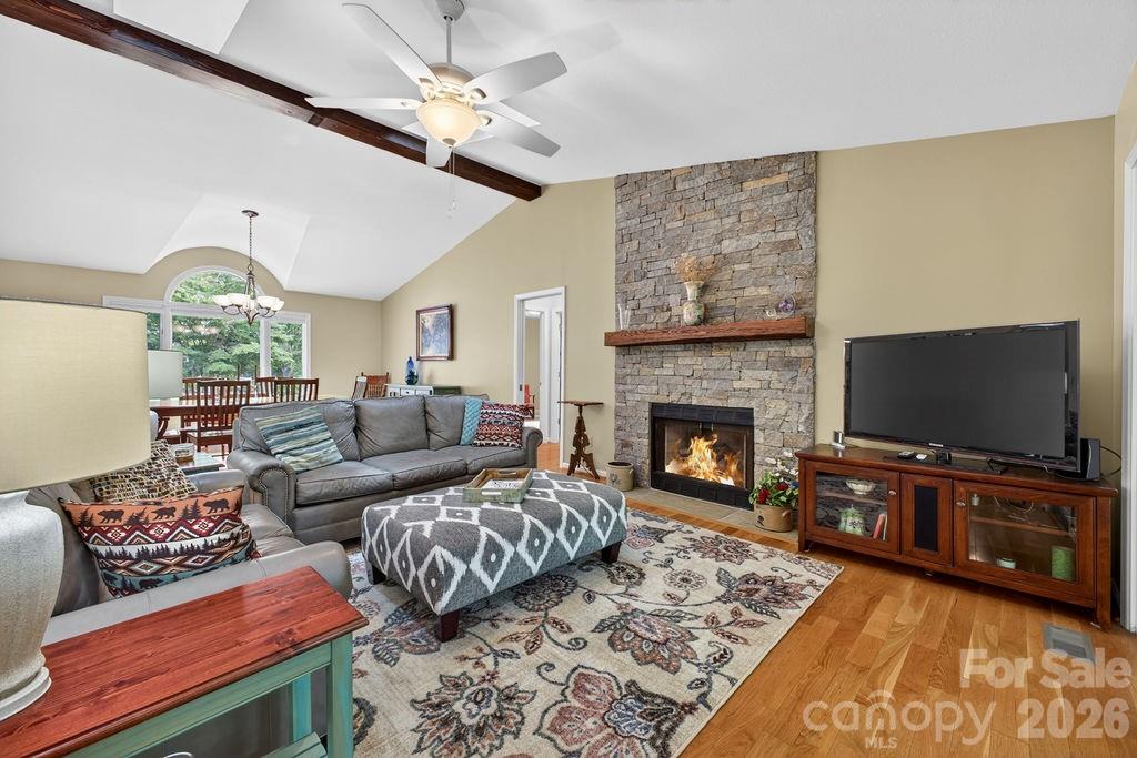 1820 Riverview Court — Hendersonville