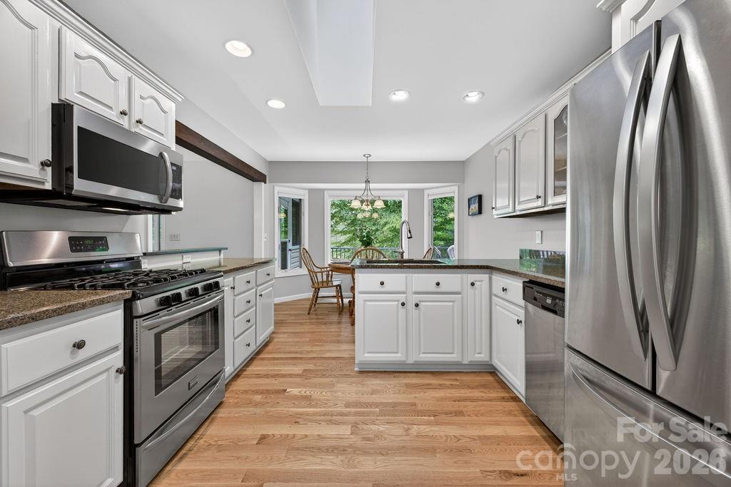1820 Riverview Court — Hendersonville