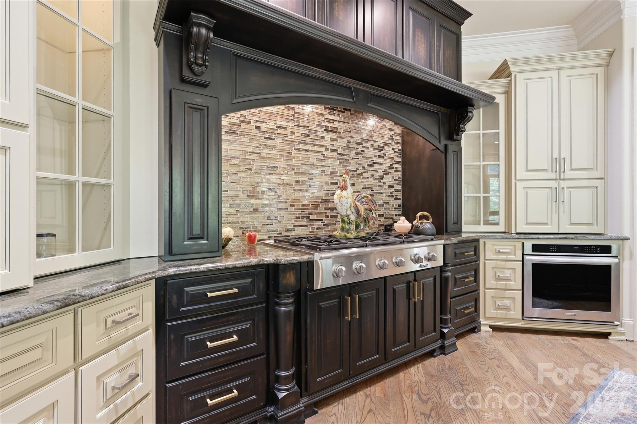 3531 Aqua Point Drive — York