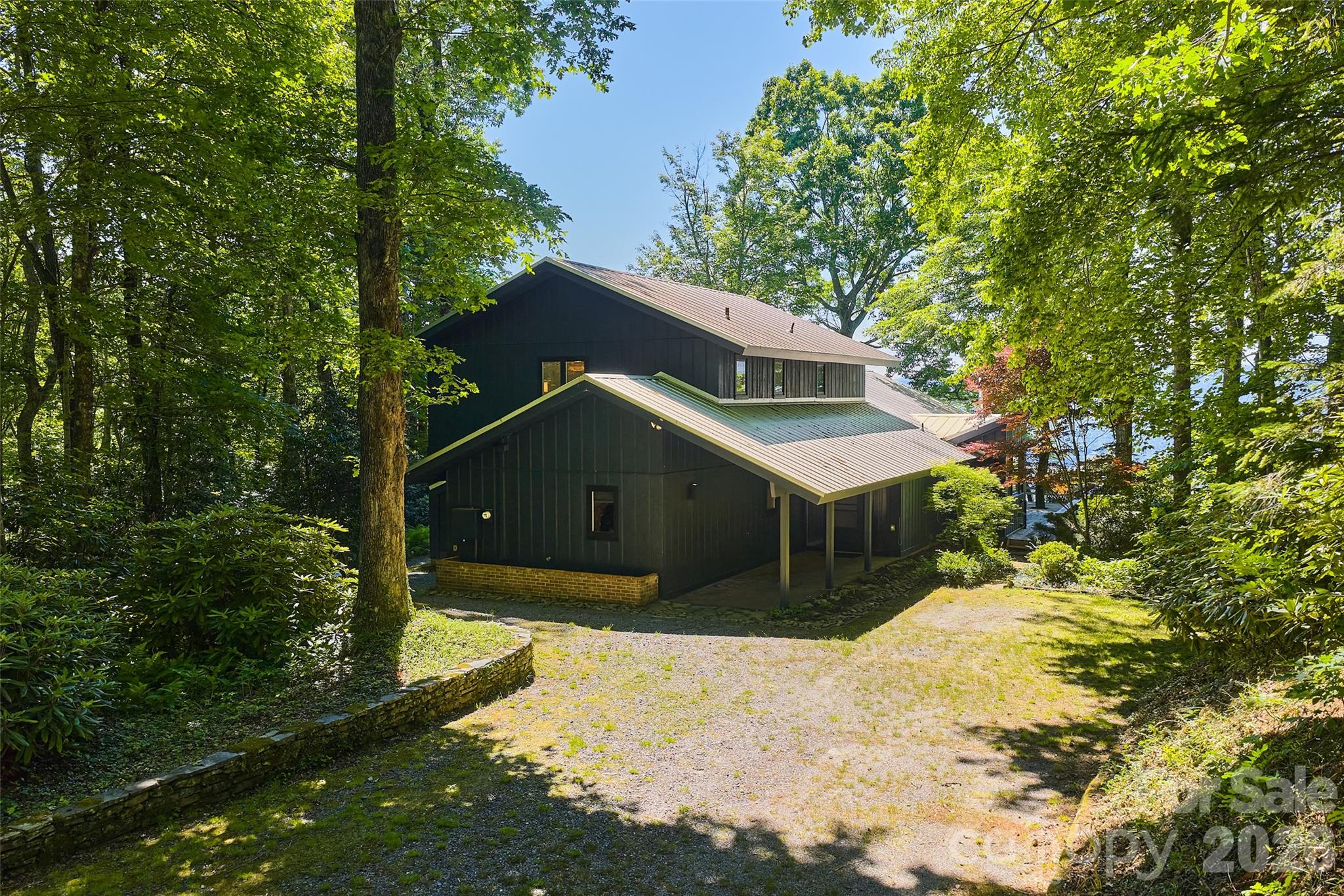 911 Green Hill Road — Brevard