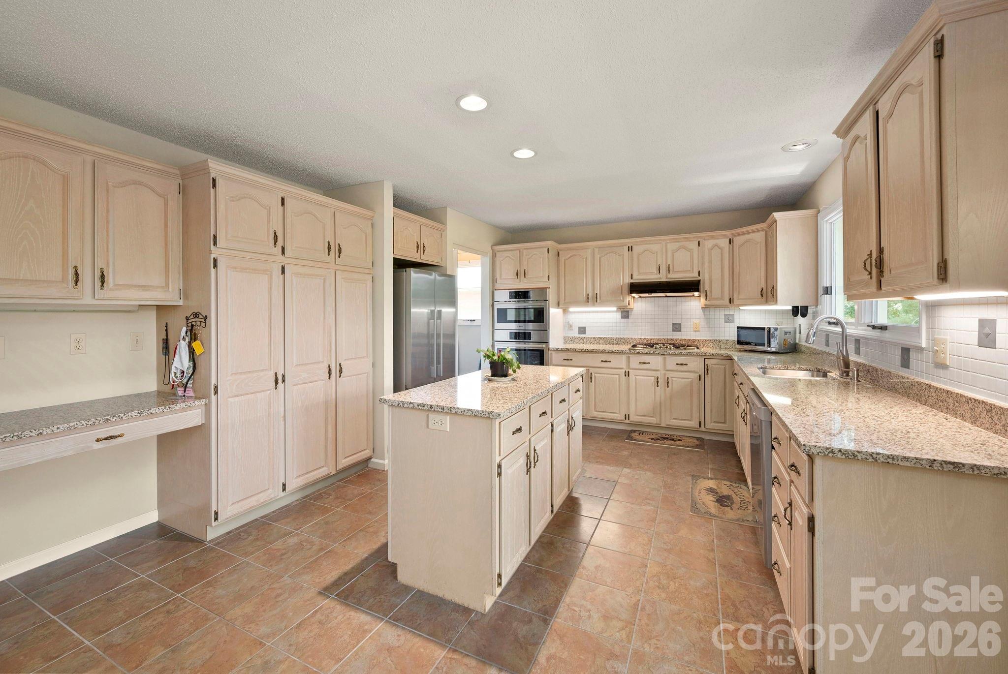 129 FOREST VIEW Drive — Flat Rock